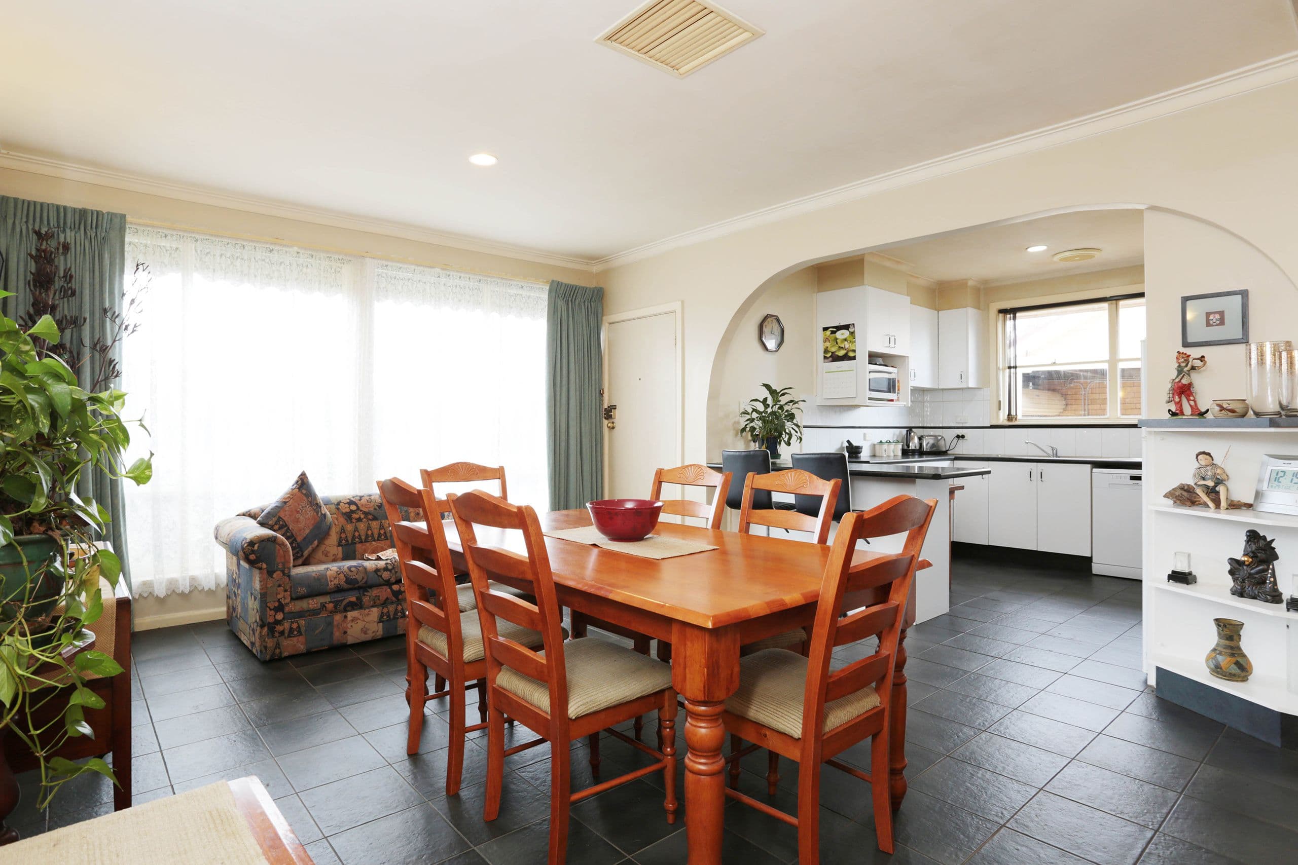 16 Bladin Street, Laverton VIC 3028, Laverton - Thumbnail 2