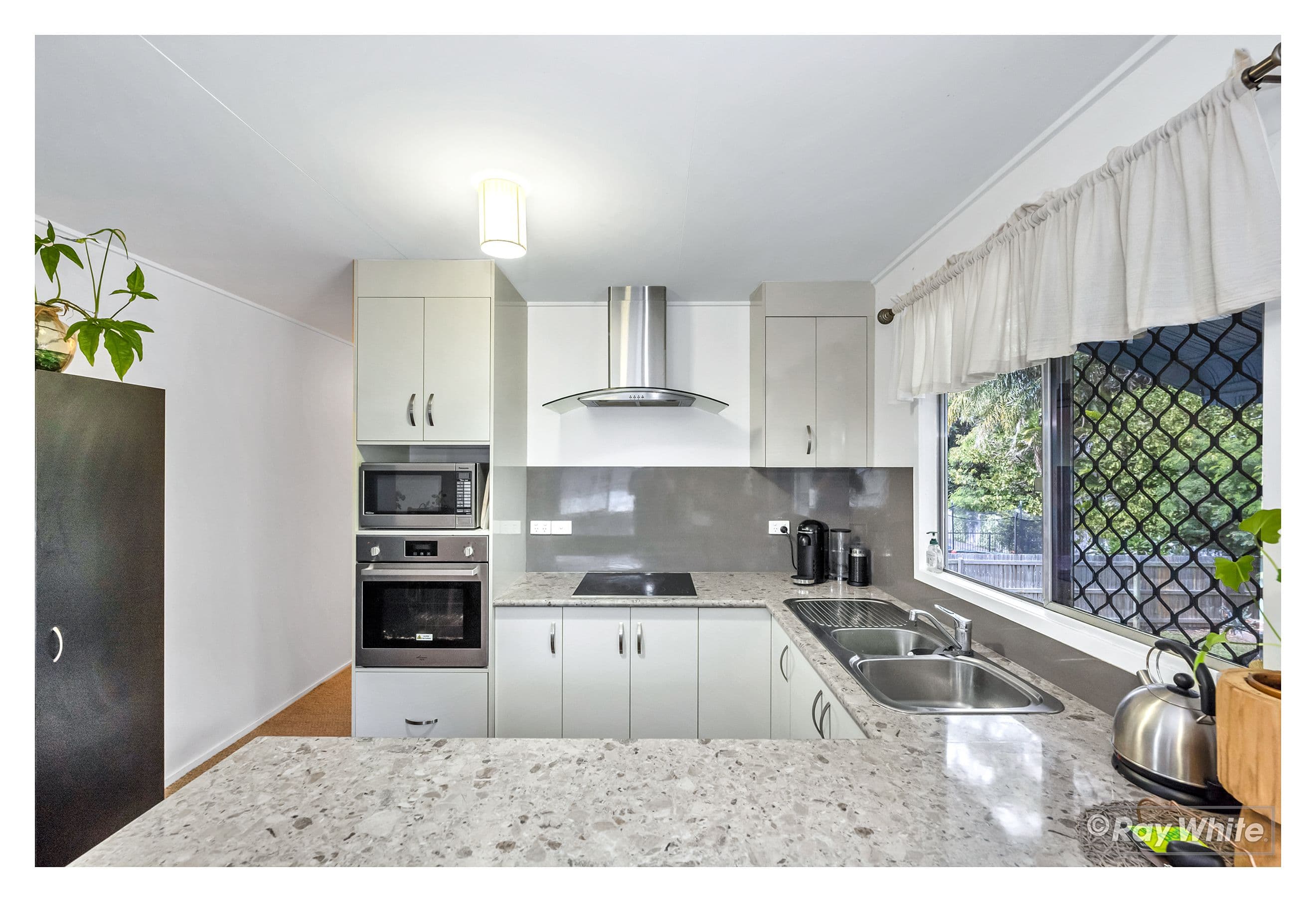 272 Elphinstone Street, Koongal QLD 4701, Koongal - Thumbnail 5