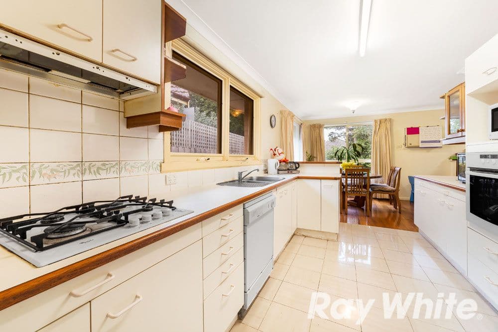 37 McComas Grove, Burwood VIC 3125, Burwood - Thumbnail 3