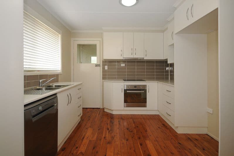 22 Cleary Street, Centenary Heights QLD 4350, Centenary Heights - Thumbnail 3