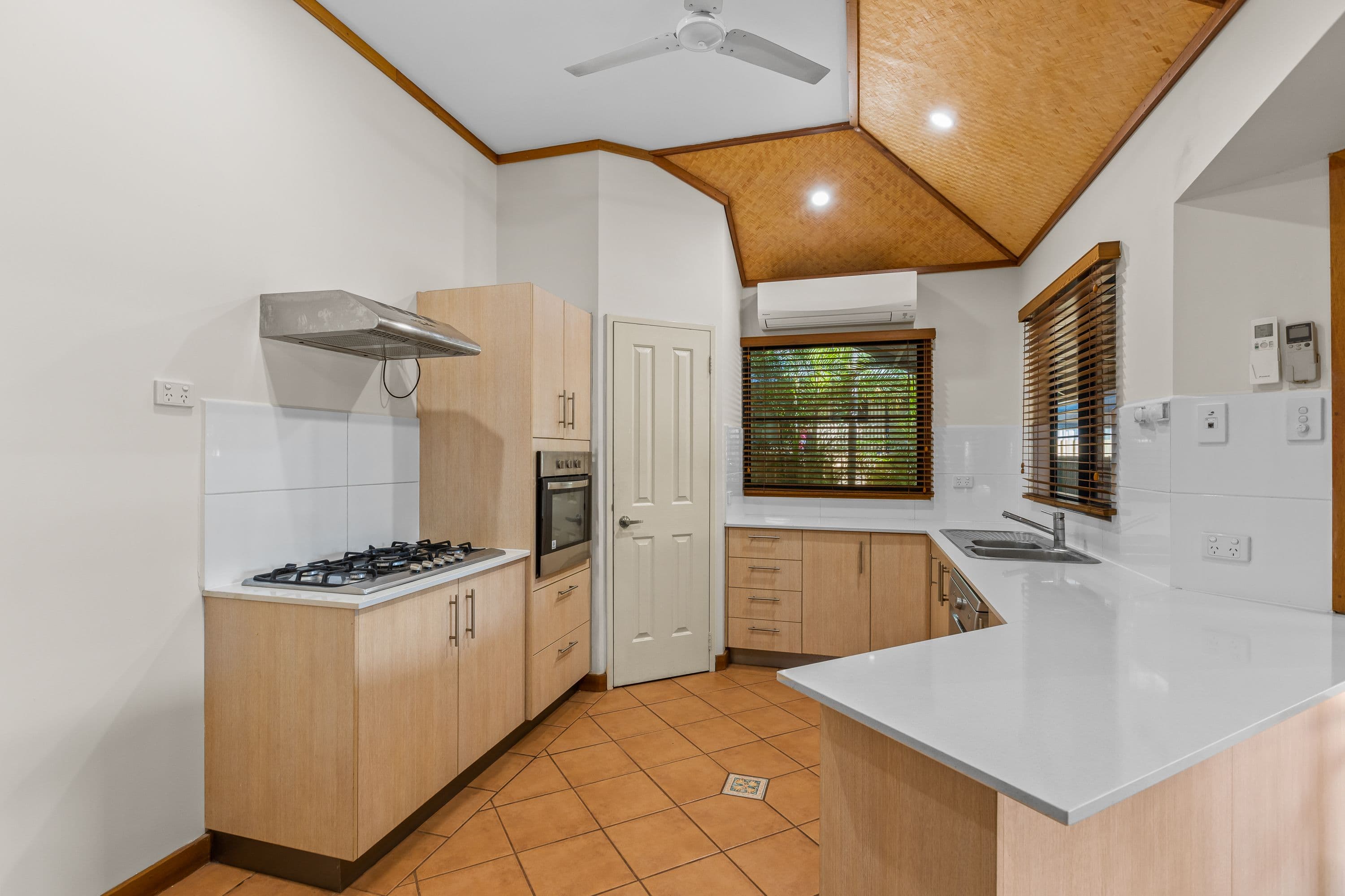 2 Turnstone Way, Djugun WA 6725, Djugun - Thumbnail 4