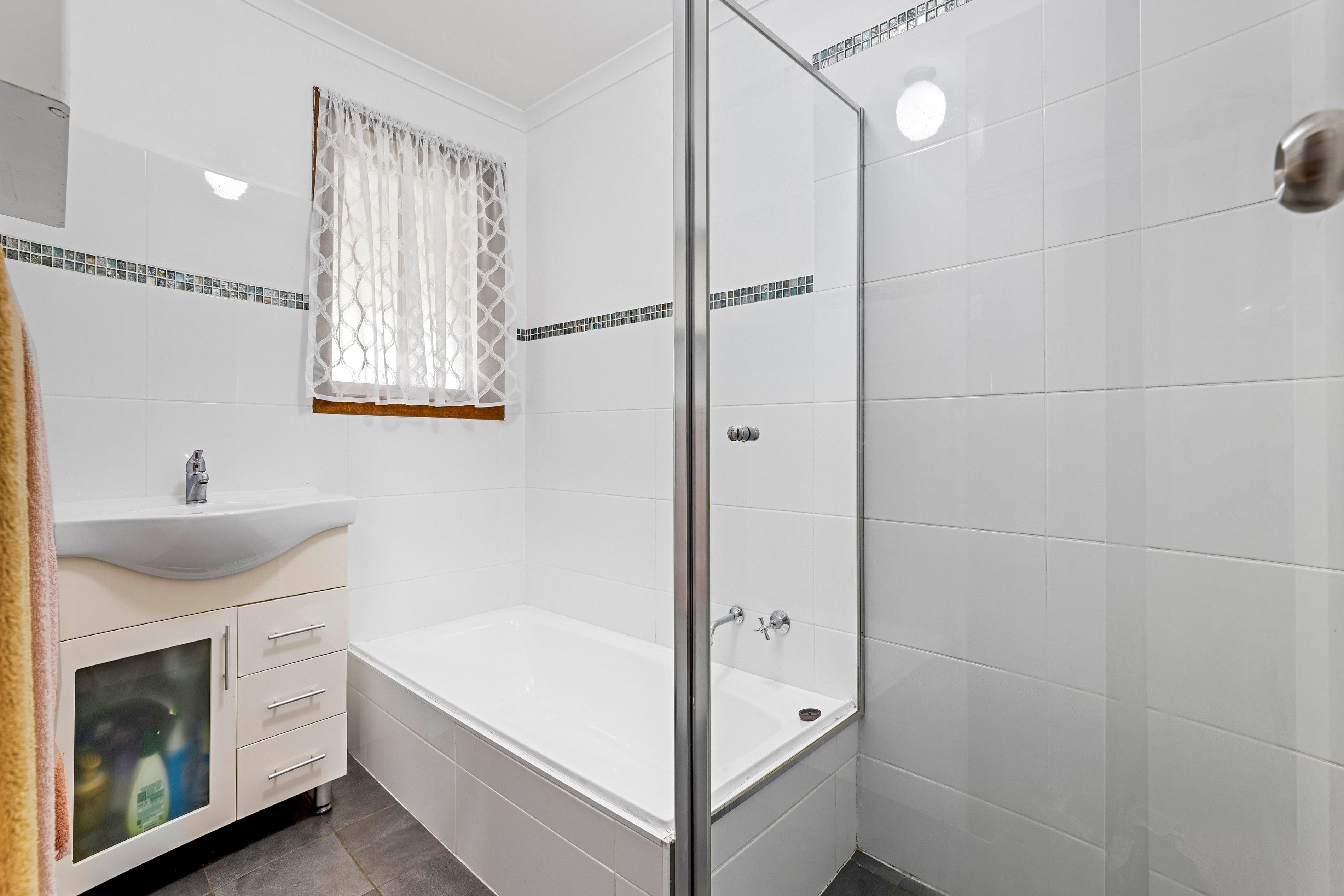 4 Monarch Avenue, Parafield Gardens SA 5107, Parafield Gardens - Thumbnail 6