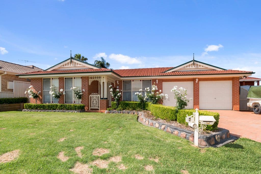 4 Coffs Harbour Avenue, Hoxton Park NSW 2171, Hoxton Park - Image 1