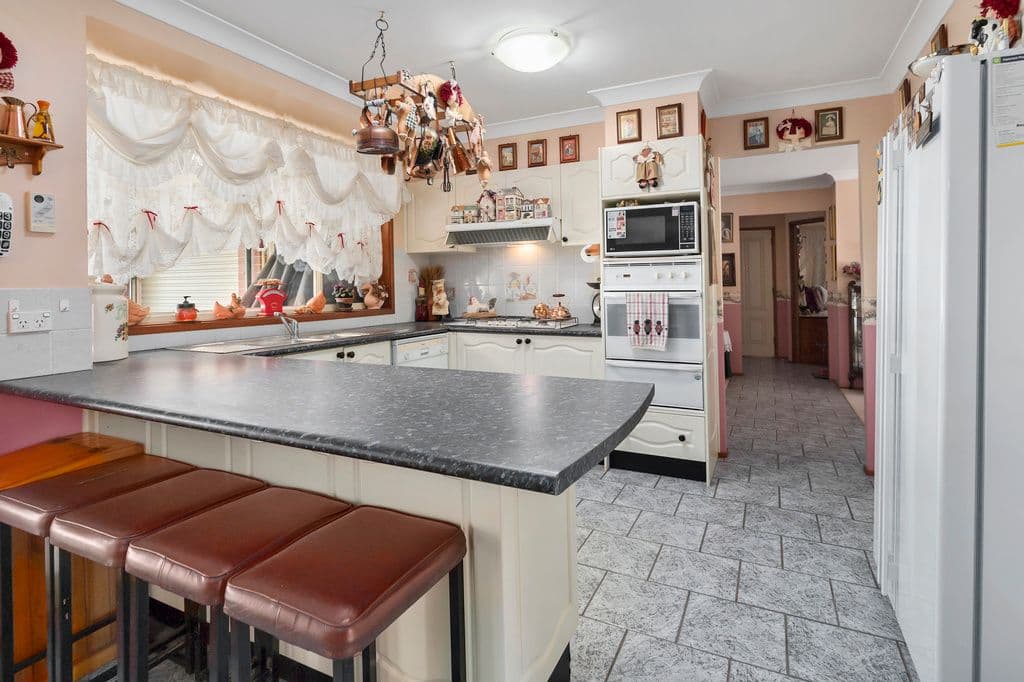4 Coffs Harbour Avenue, Hoxton Park NSW 2171, Hoxton Park - Thumbnail 7