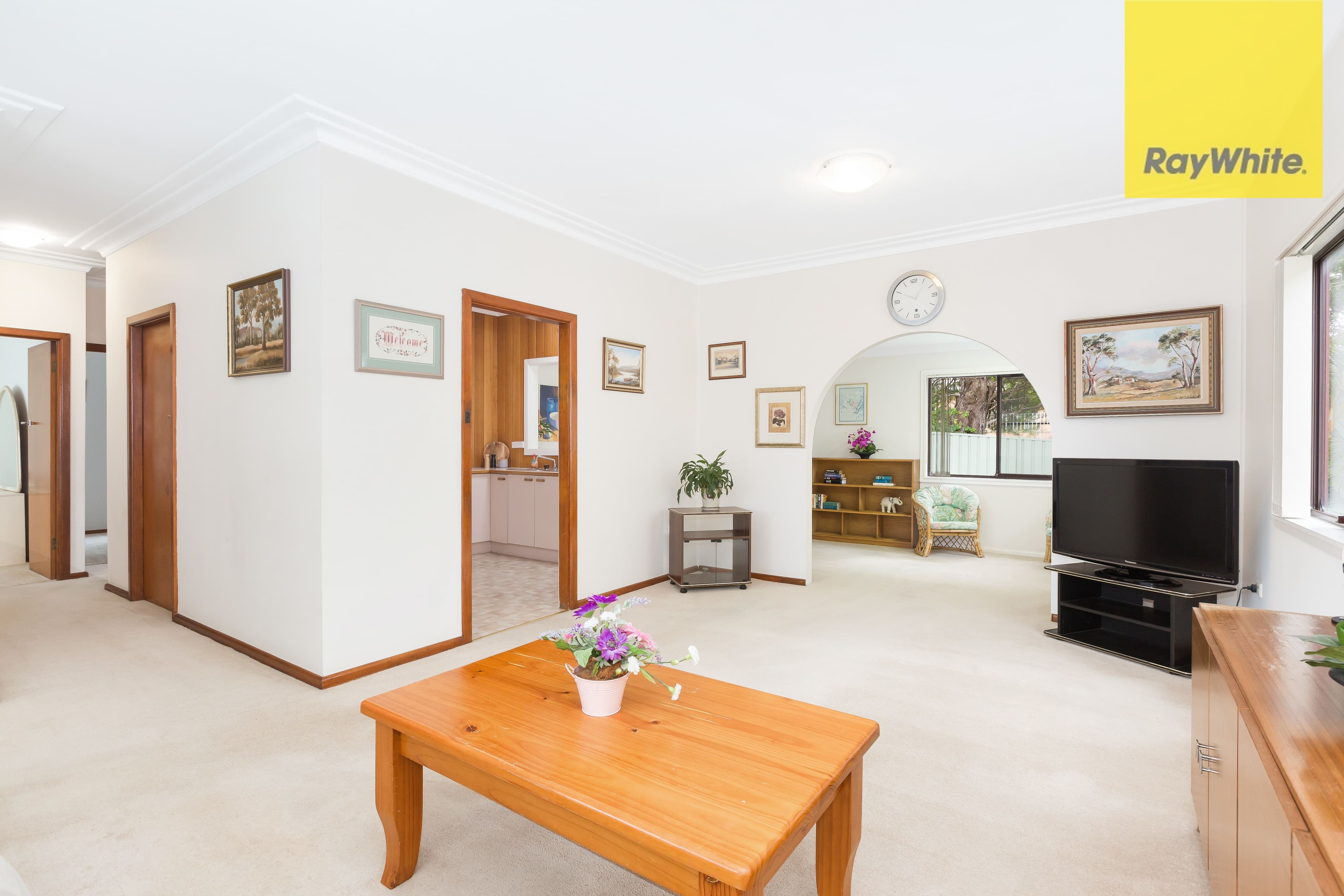 25 Nemesia Avenue, Caringbah South - Thumbnail 3