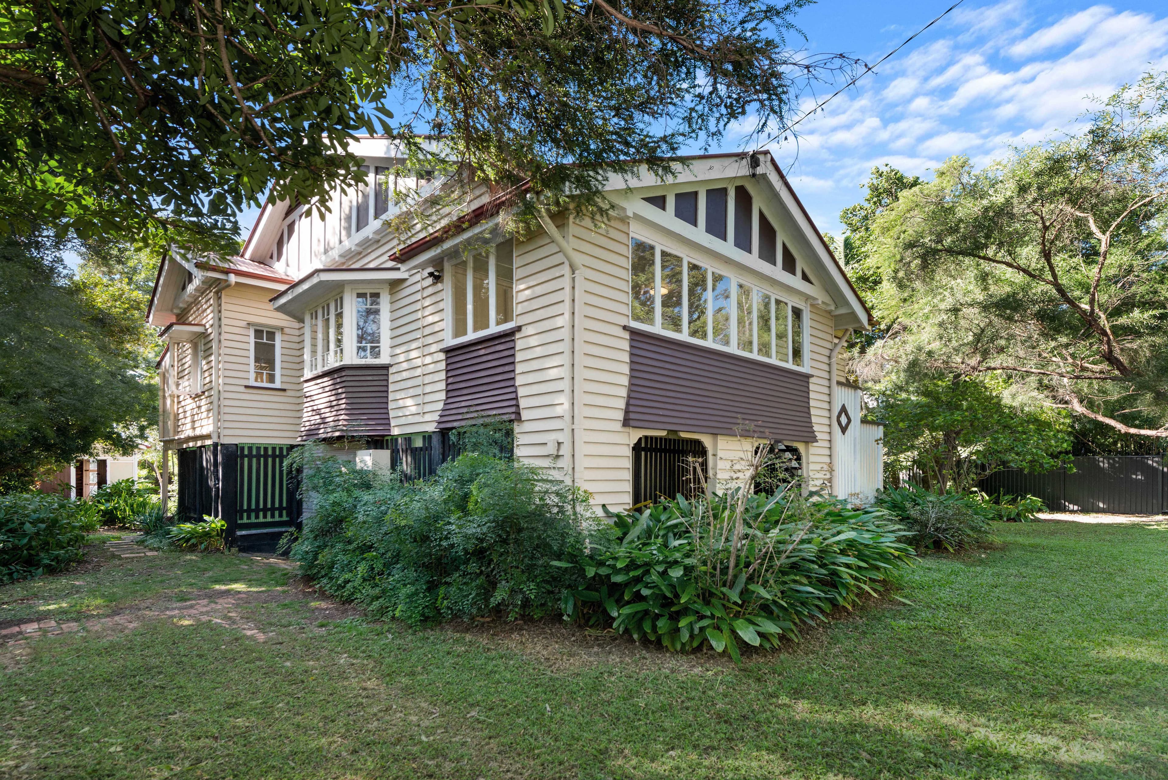 66 Clewley Street, Corinda QLD 4075, Corinda - Thumbnail 2