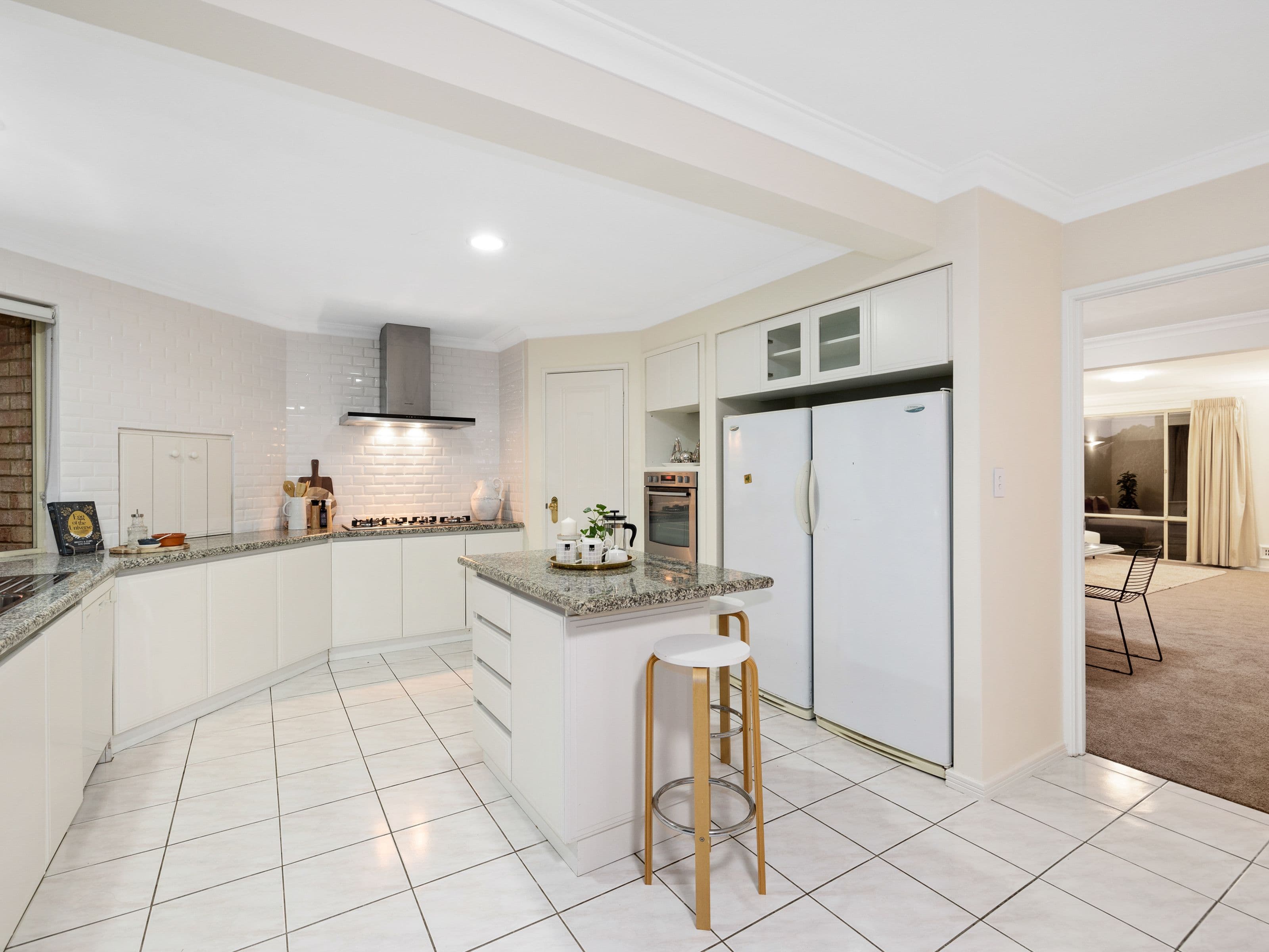 33 Lucraft Gardens, Winthrop WA 6150, Winthrop - Thumbnail 4