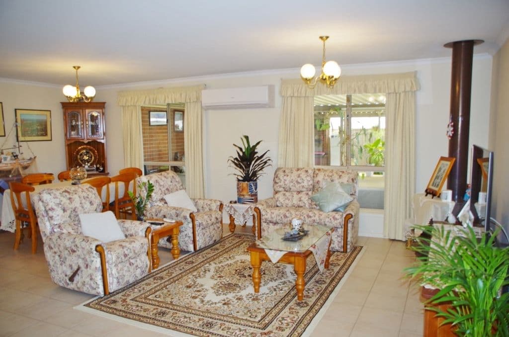 42 Korinthos Street, Renmark SA 5341, Renmark - Thumbnail 8
