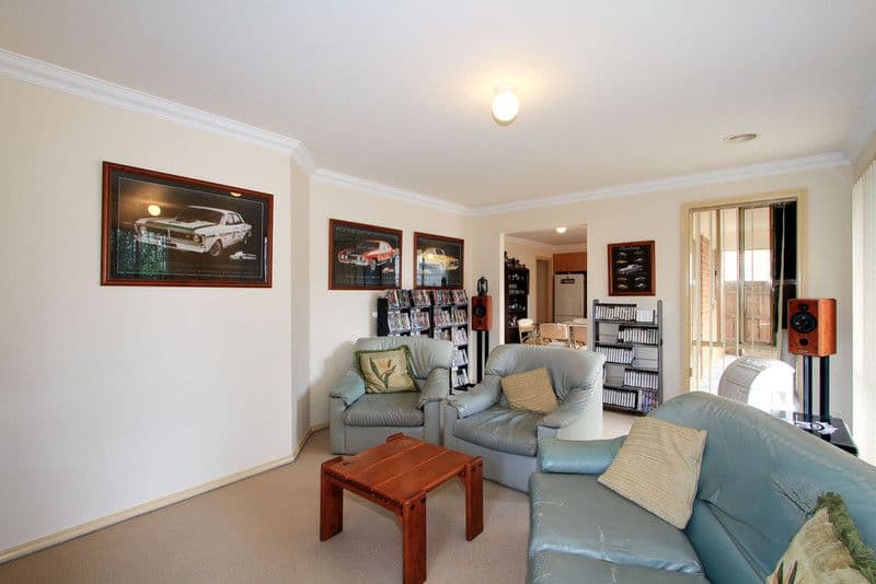 13 Cypress Avenue, BORONIA VIC 3155, Boronia - Thumbnail 2