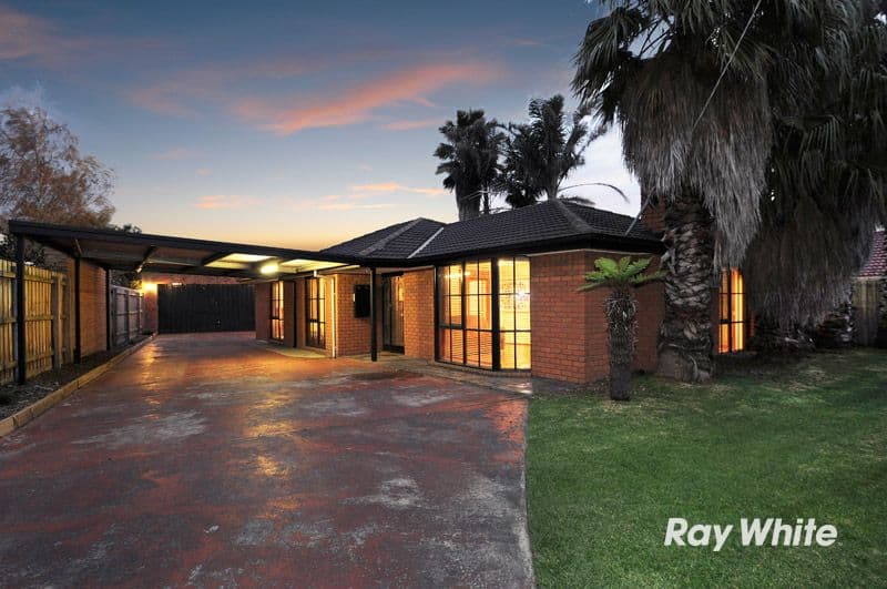 5 Joseph Banks Crescent, CRANBOURNE VIC 3977, Cranbourne - Image 1