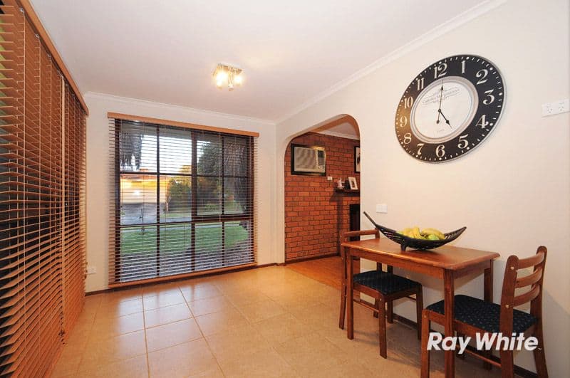 5 Joseph Banks Crescent, CRANBOURNE VIC 3977, Cranbourne - Thumbnail 6