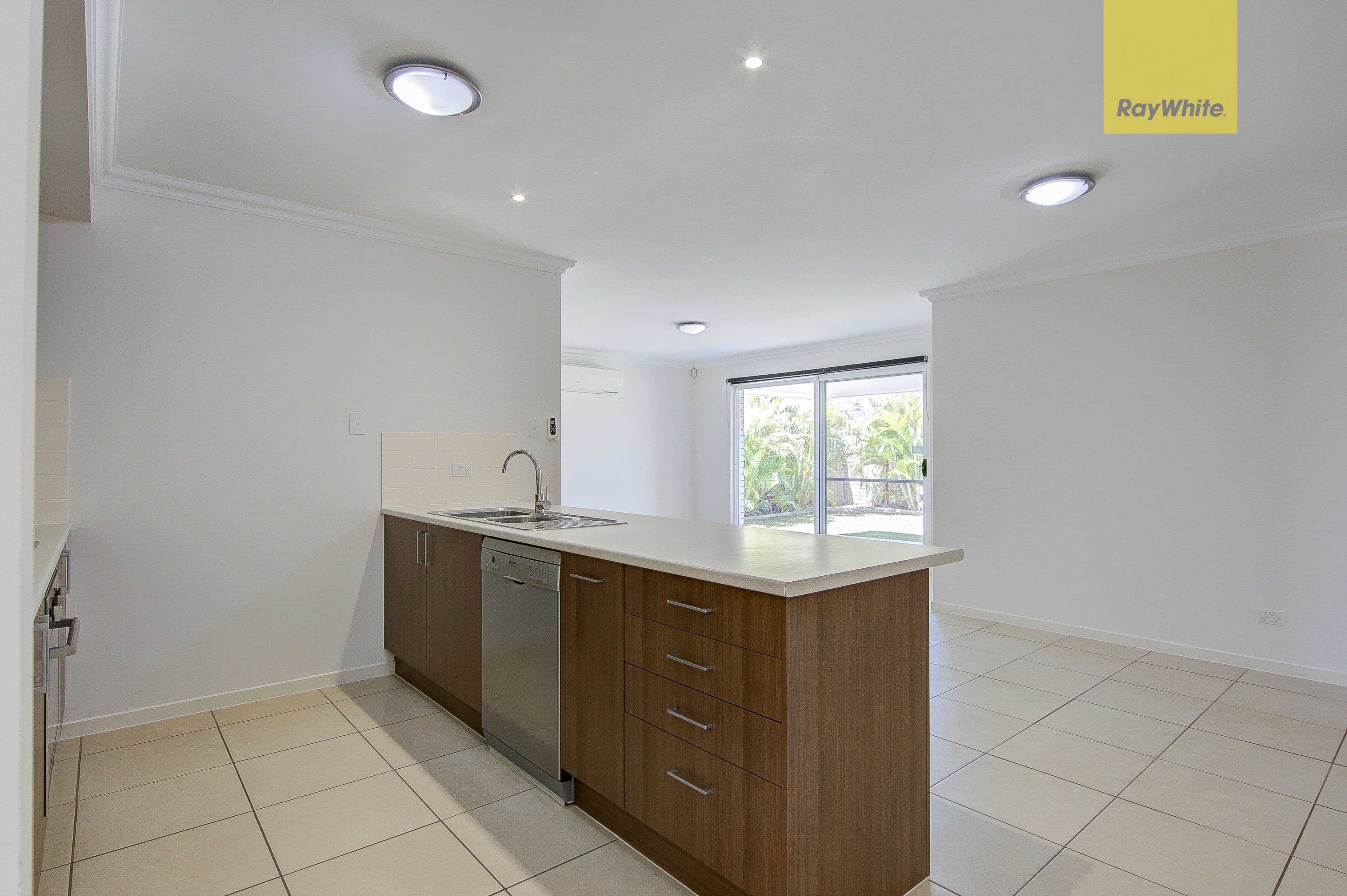 53 Yolla Street, Eagleby QLD 4207, Eagleby - Thumbnail 5