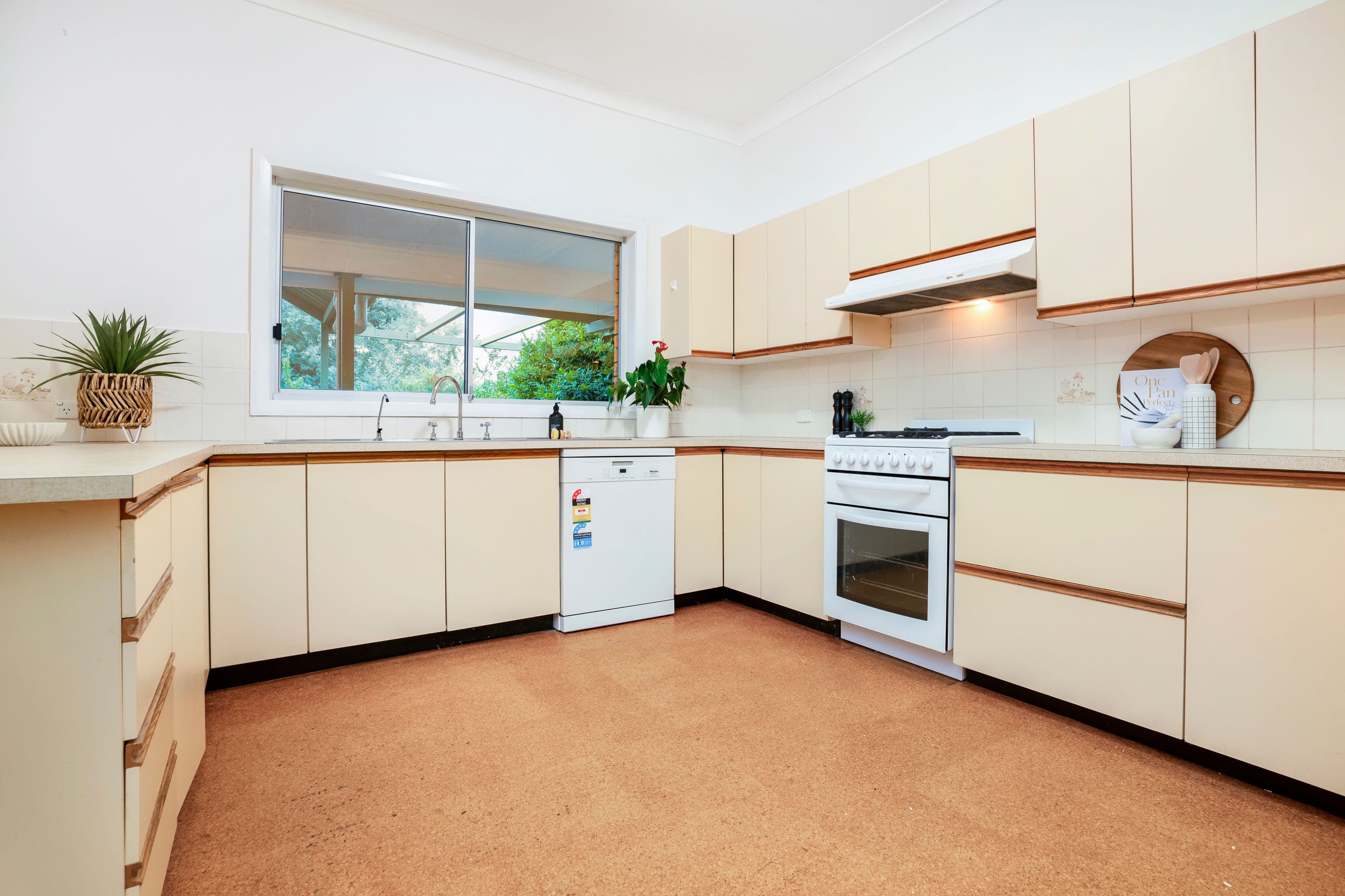 673 Belgravia Avenue, Glenroy NSW 2640, Glenroy - Thumbnail 4