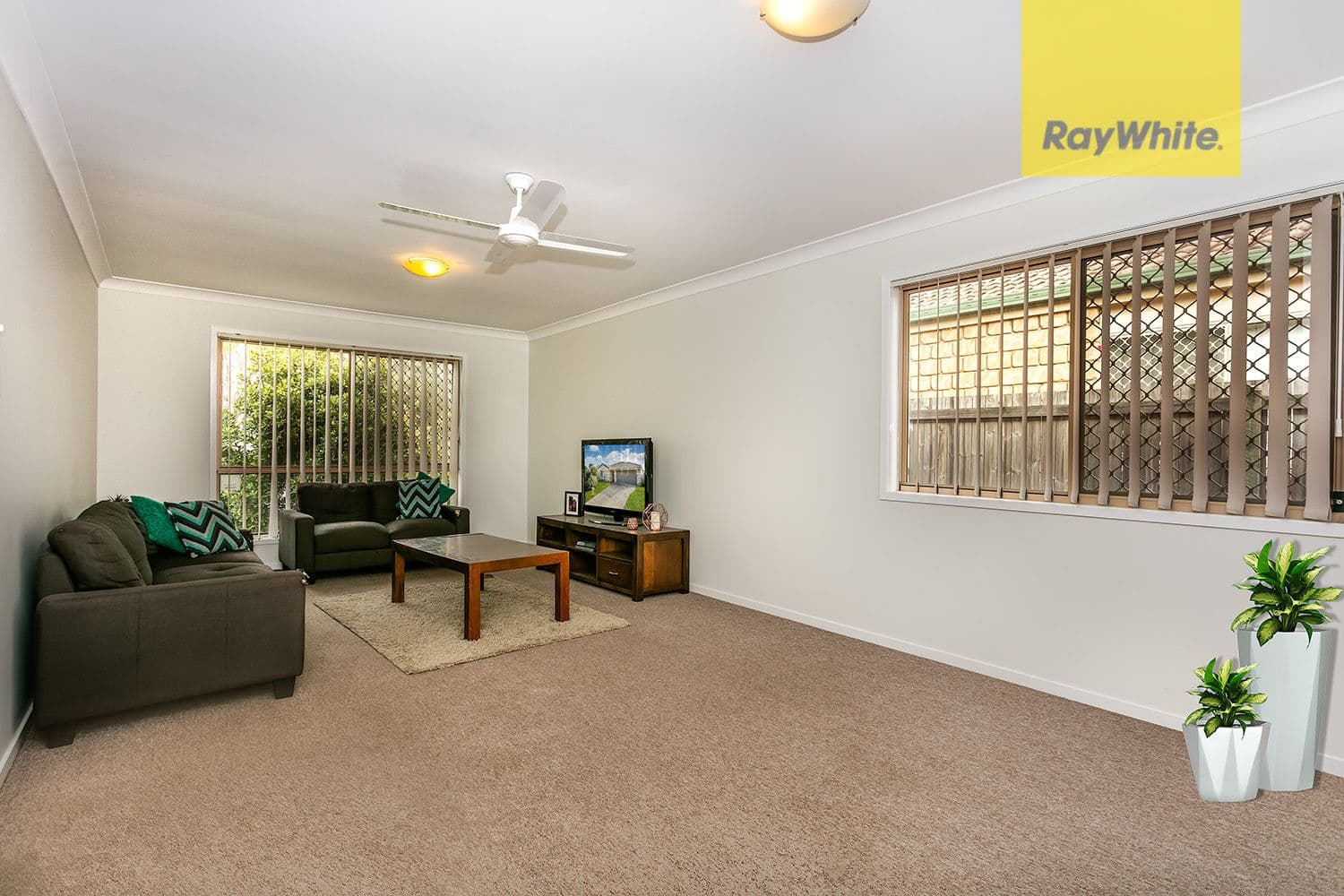 6 Lake Manchester Street, Logan Reserve QLD 4133, Logan Reserve - Thumbnail 4
