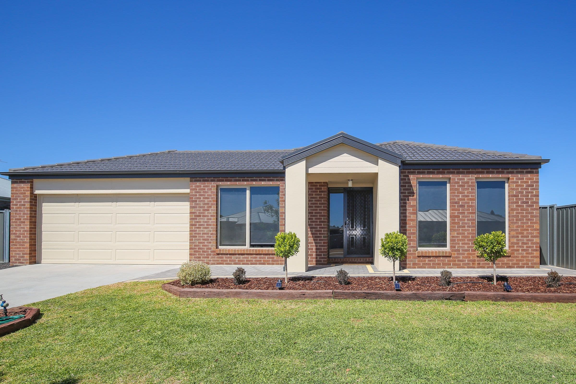 21 Anne Cox Drive, Red Cliffs VIC 3496, Red Cliffs - Image 1