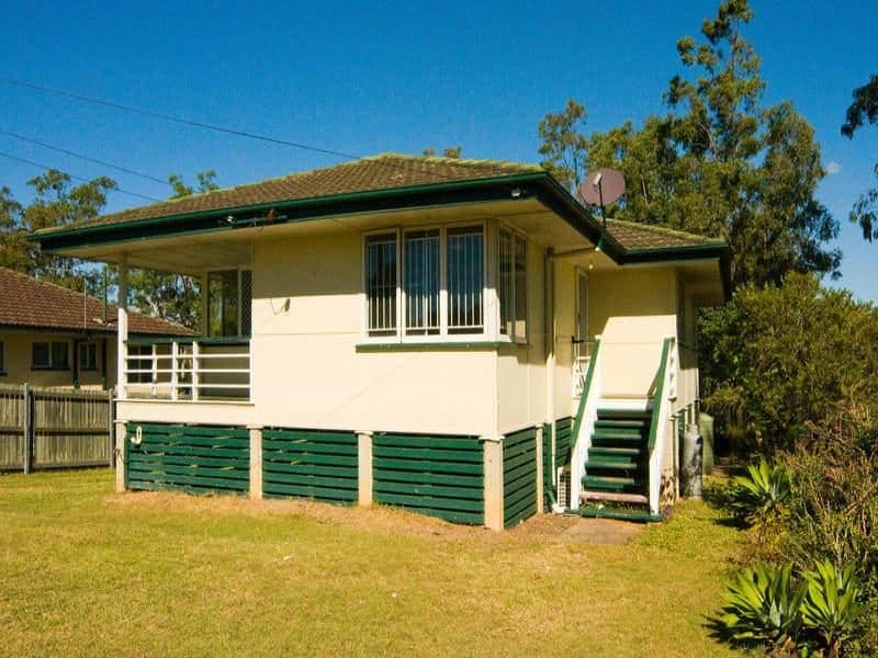 8 Hayden Street, RIVERVIEW QLD 4303, Riverview - Image 1