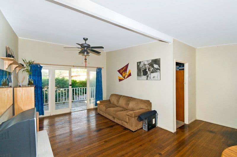 18 Leyte Avenue, PALM BEACH QLD 4221, Palm Beach - Thumbnail 8
