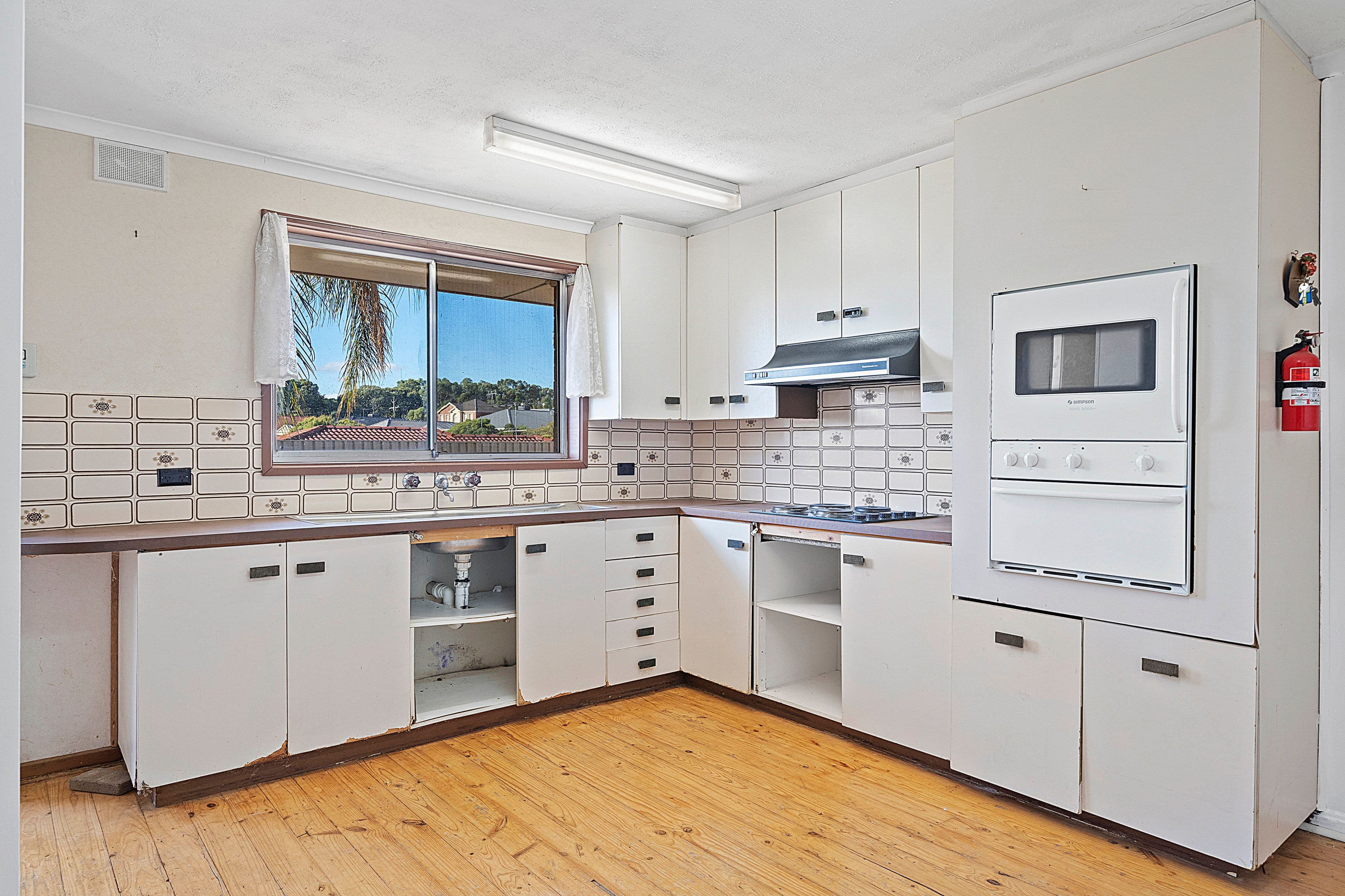 10 Marjorie Street, Gulfview Heights SA 5096, Gulfview Heights - Thumbnail 2