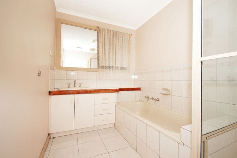 20 Hawkes Drive, MILL PARK VIC 3082, Mill Park - Thumbnail 6