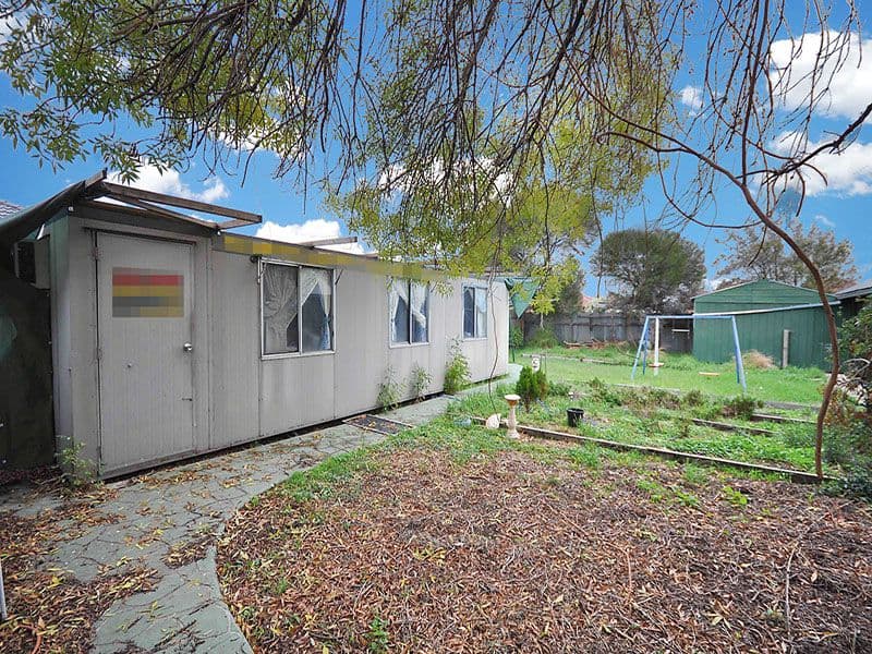 13 Waratah Avenue, TULLAMARINE VIC 3043, Tullamarine - Thumbnail 5