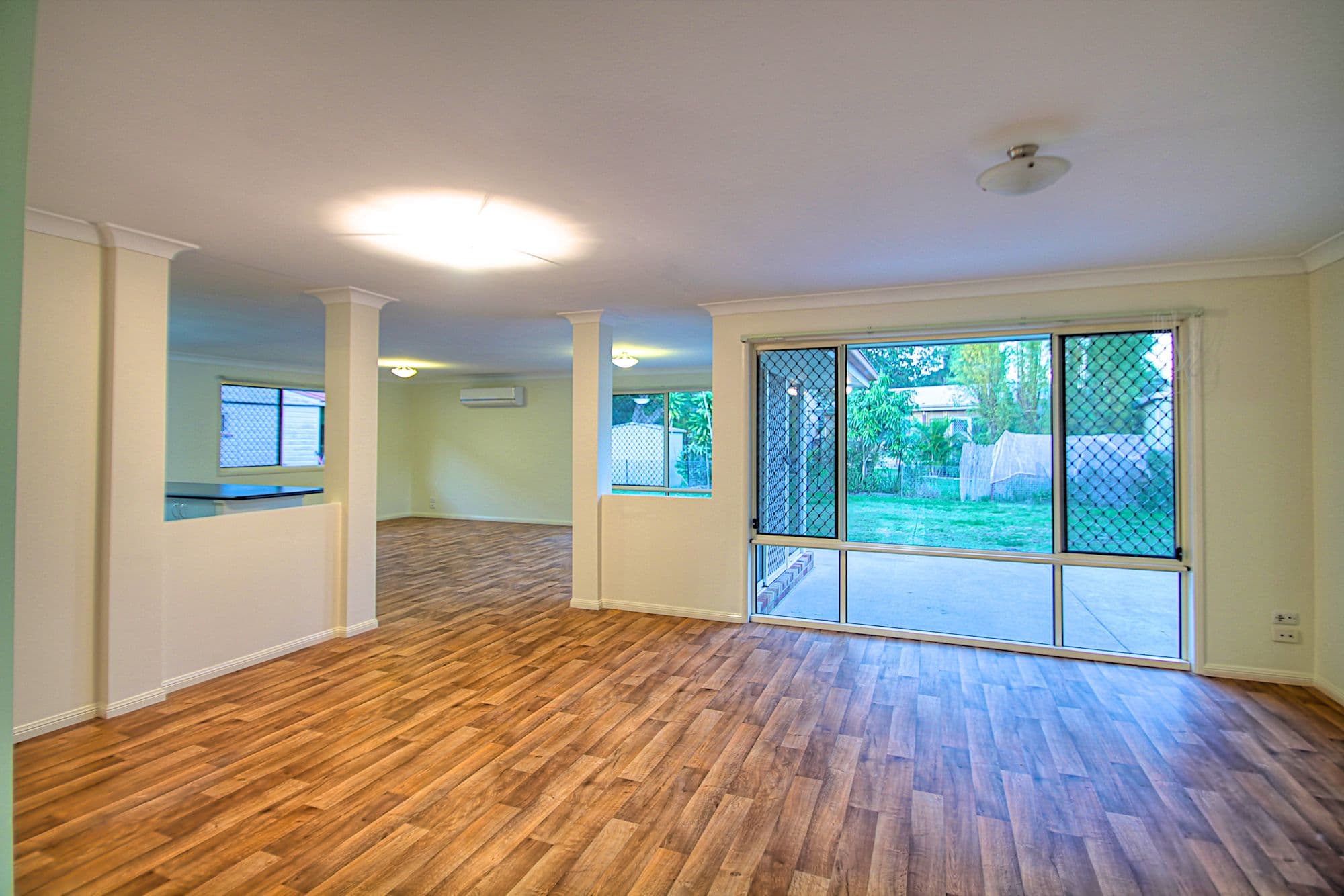 46 Russell Street, Silkstone QLD 4304, Silkstone - Thumbnail 2