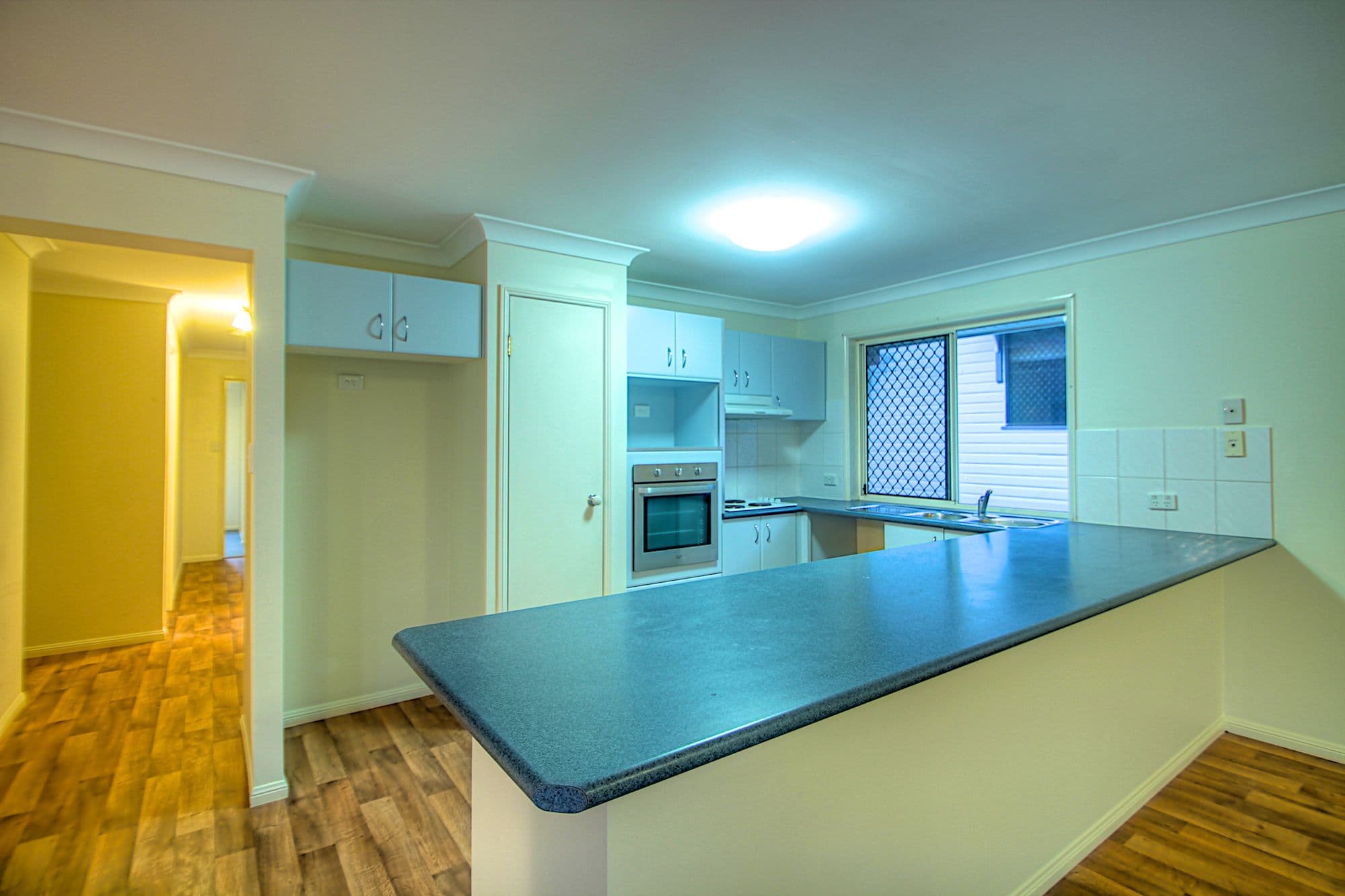 46 Russell Street, Silkstone QLD 4304, Silkstone - Thumbnail 3