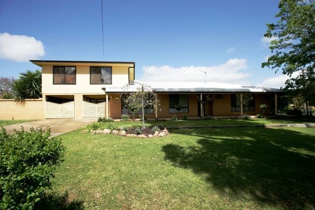 15 Crisp Drive, FLOWERDALE NSW 2650, Flowerdale - Image 1