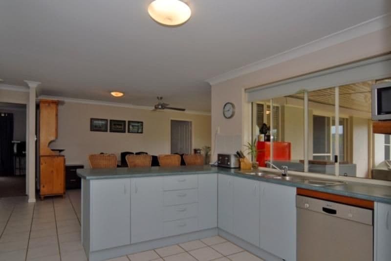 6 Westlake Court, SIPPY DOWNS QLD 4556, Sippy Downs - Thumbnail 2