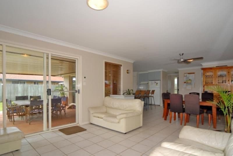 6 Westlake Court, SIPPY DOWNS QLD 4556, Sippy Downs - Thumbnail 3