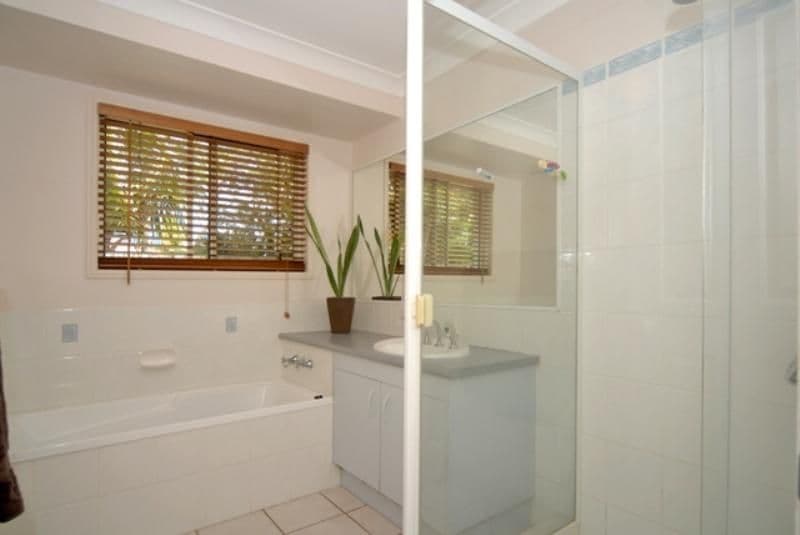 6 Westlake Court, SIPPY DOWNS QLD 4556, Sippy Downs - Thumbnail 5
