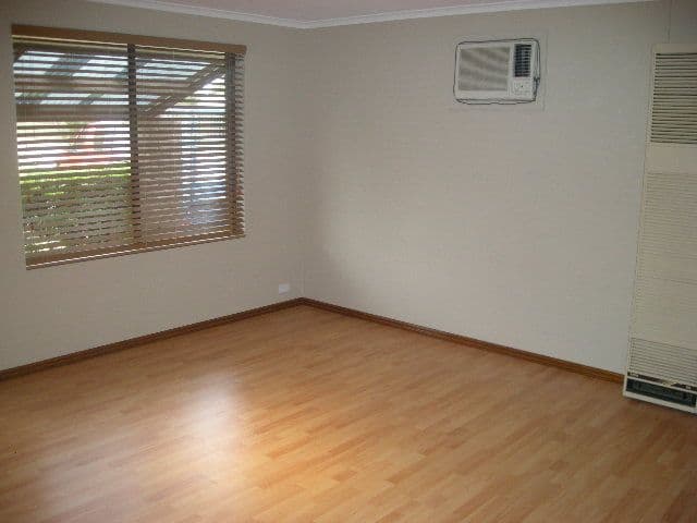 13 Washington Drive, CRAIGMORE SA 5114, Craigmore - Thumbnail 3