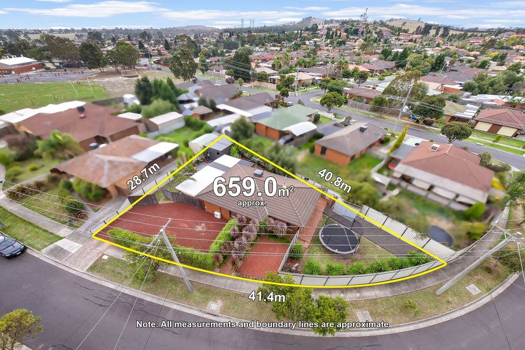 14 Coronet Close, Epping VIC 3076, Epping - Image 1