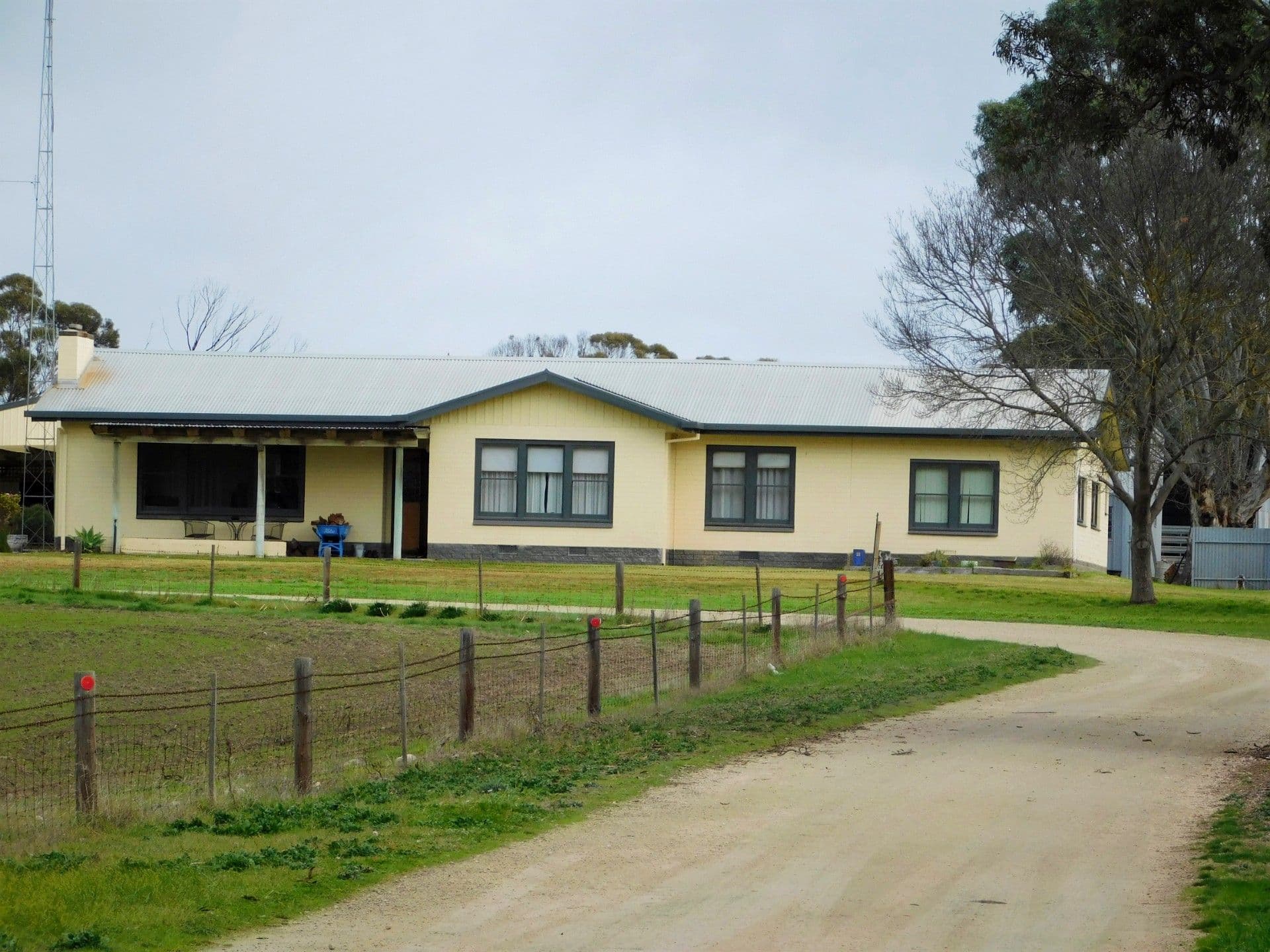 175 Golf Course Road, Bordertown SA 5268, Bordertown - Image 1