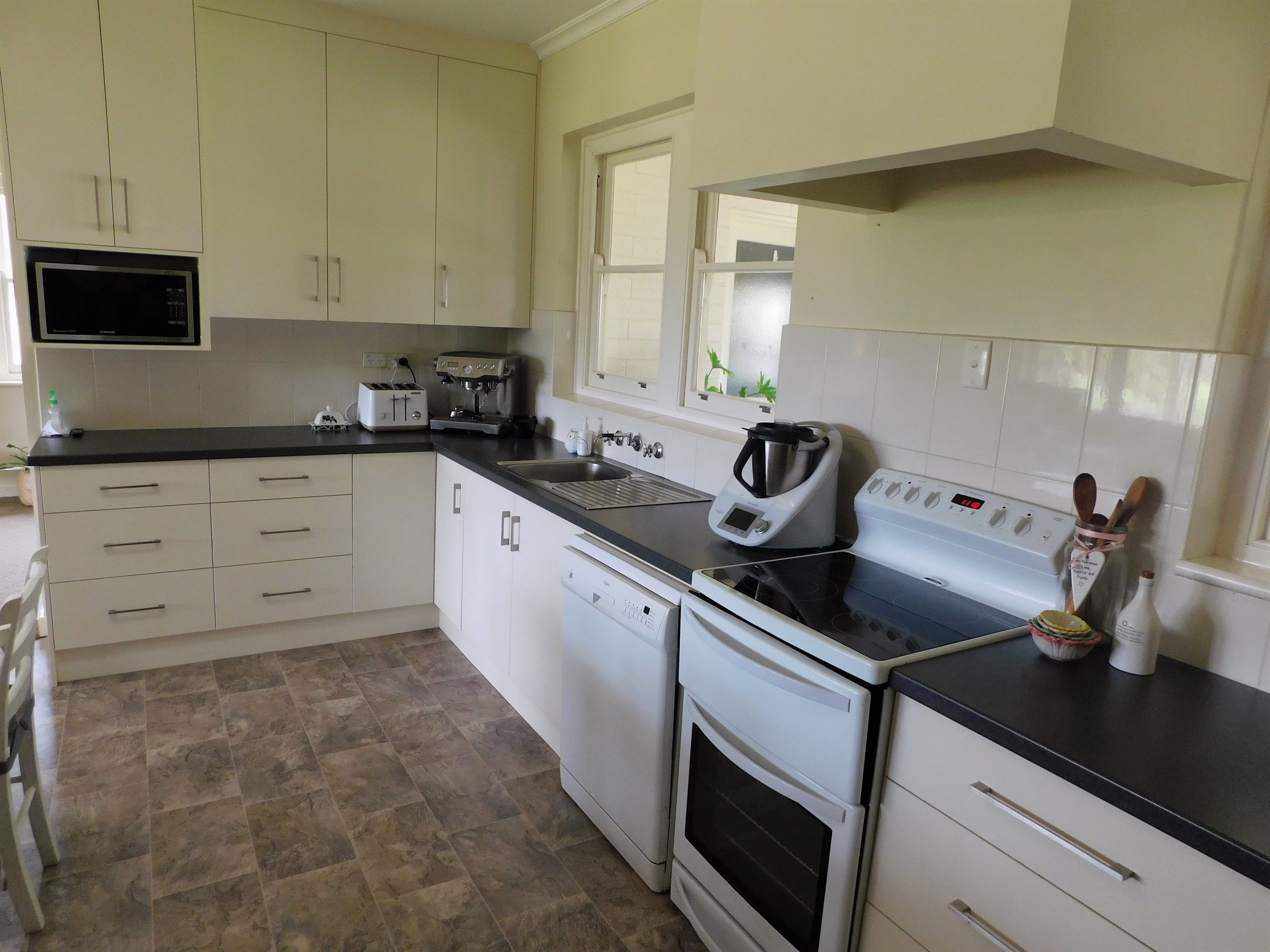 175 Golf Course Road, Bordertown SA 5268, Bordertown - Thumbnail 5