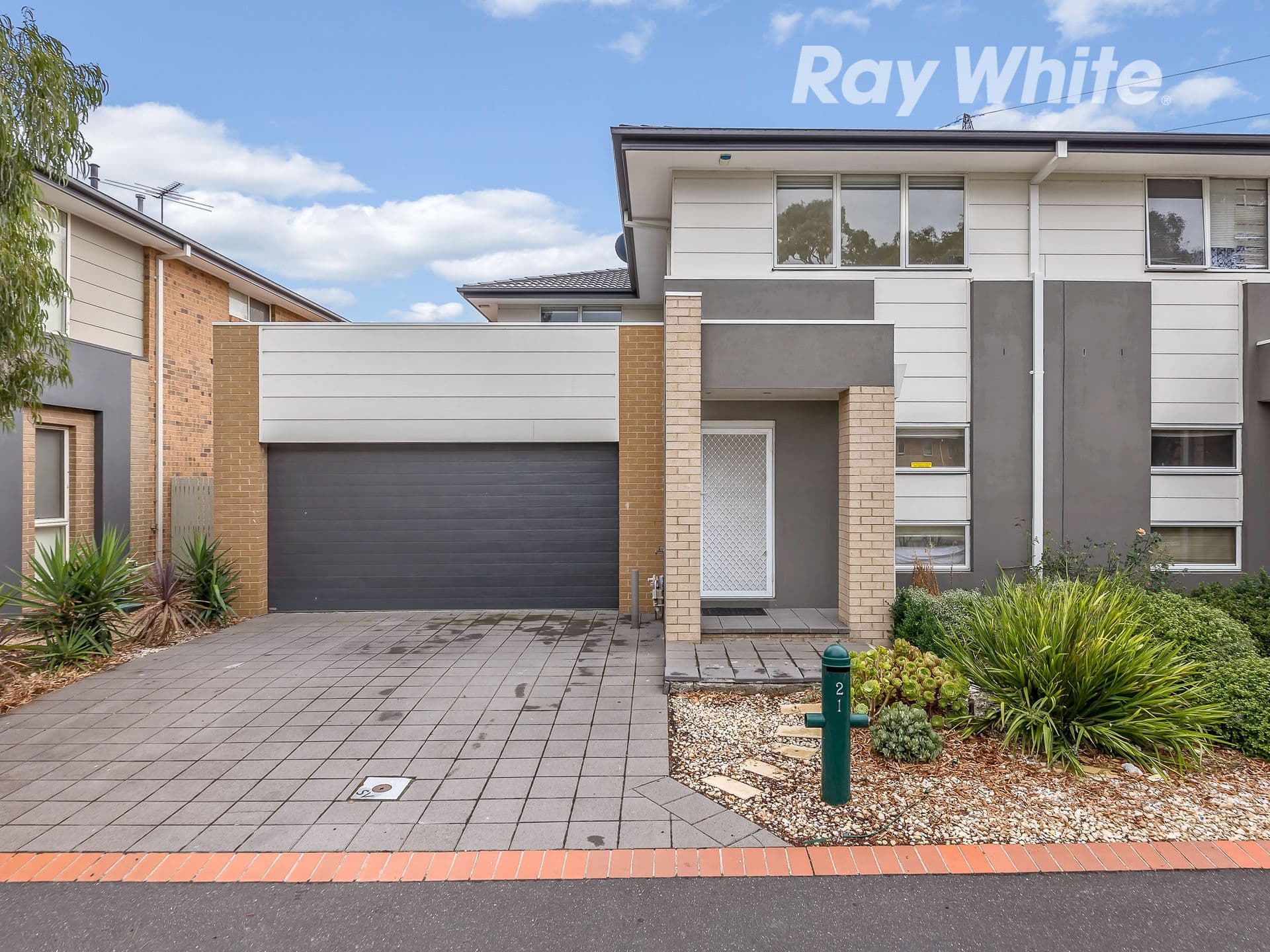 21 Amphion Street, Epping VIC 3076, Epping - Image 1