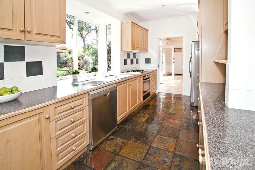 5 Seaton Court, MOUNT WAVERLEY VIC 3149, Mount Waverley - Thumbnail 4