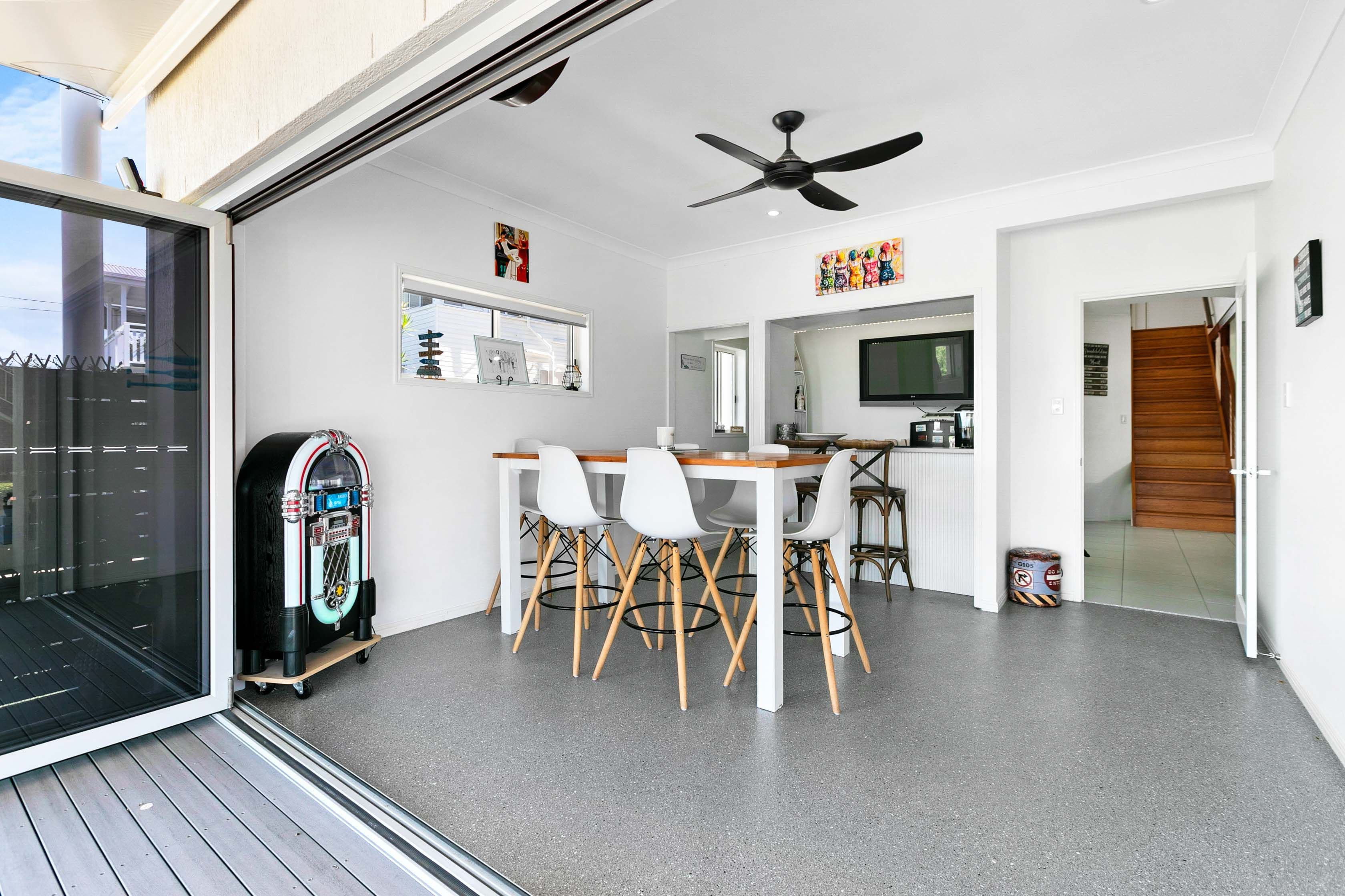 99 Esplanade, Point Vernon QLD 4655, Point Vernon - Thumbnail 8