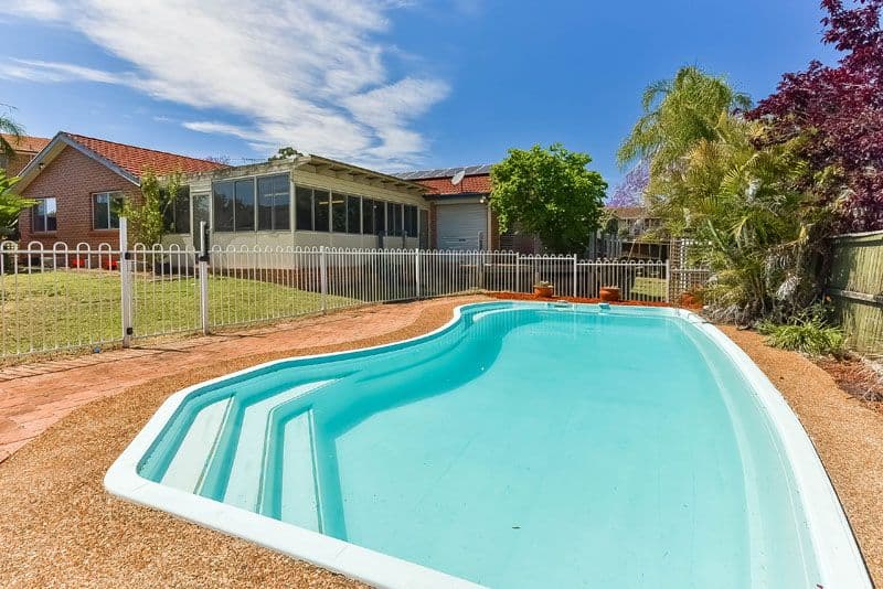 17 Mount Huon Circuit, Glen Alpine - Image 1