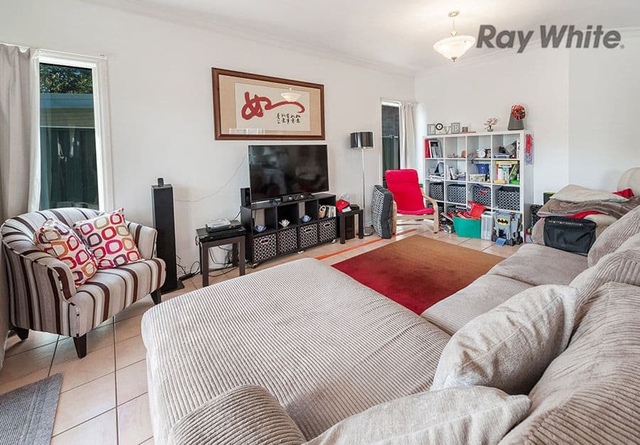 14 Windsor Gardens, Caroline Springs VIC 3023, Caroline Springs - Thumbnail 3
