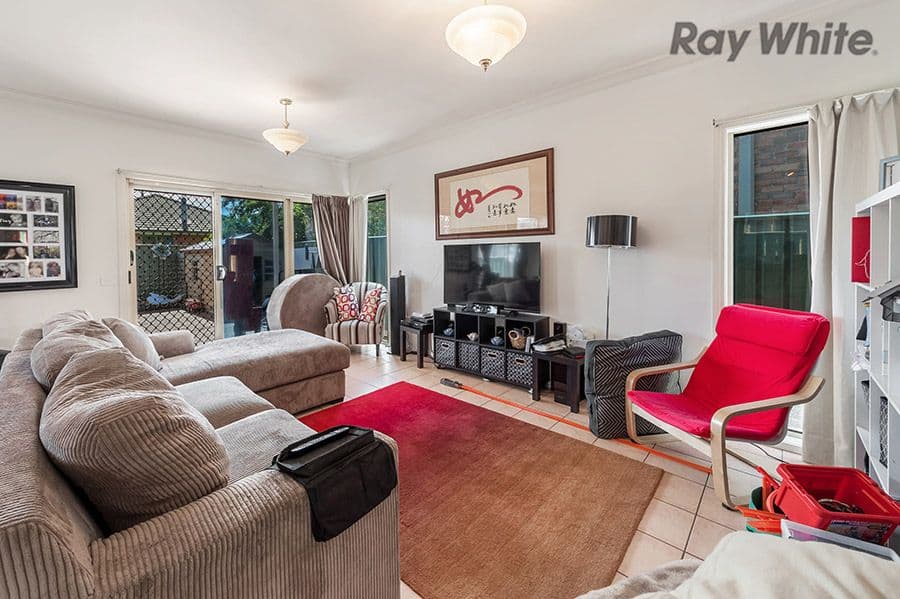 14 Windsor Gardens, Caroline Springs VIC 3023, Caroline Springs - Thumbnail 7