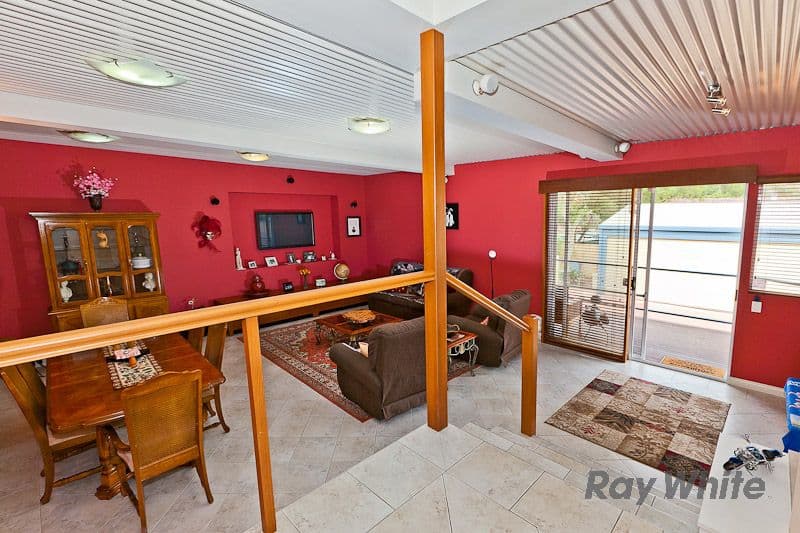 3 Rinaldo Crescent, COOLBELLUP WA 6163, Coolbellup - Thumbnail 2
