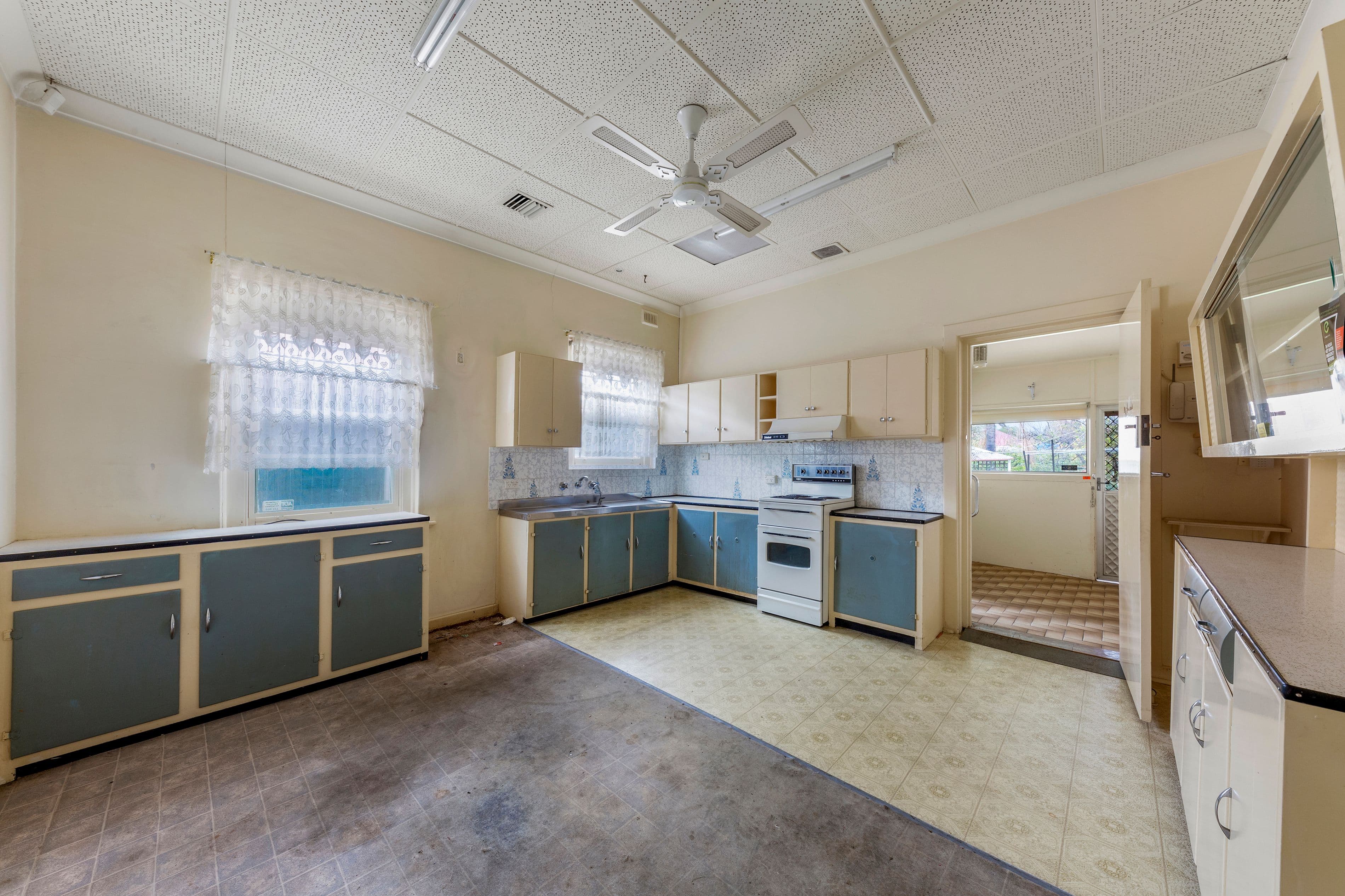 14 Ragless Avenue, Enfield SA 5085, Enfield - Thumbnail 3
