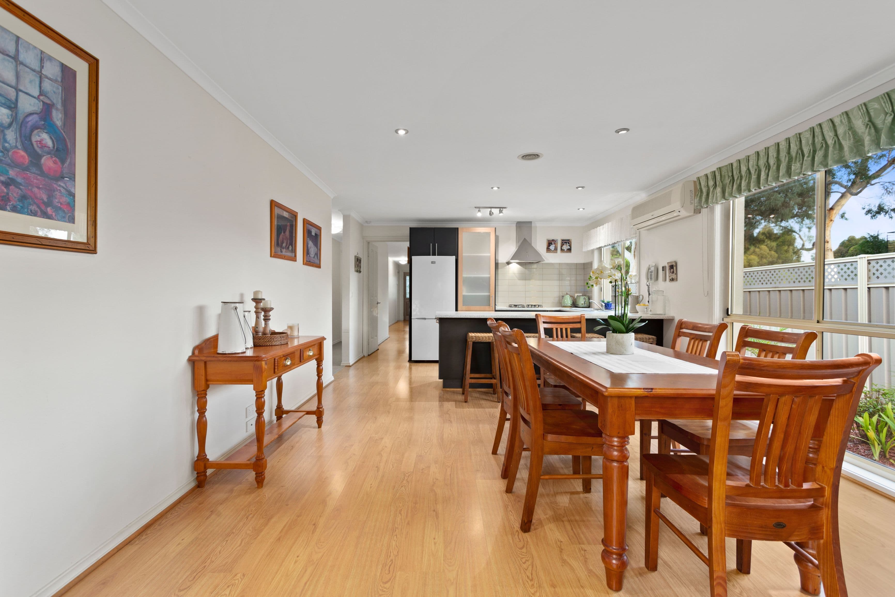 9 Bushmans Way, South Morang VIC 3752, South Morang - Thumbnail 5