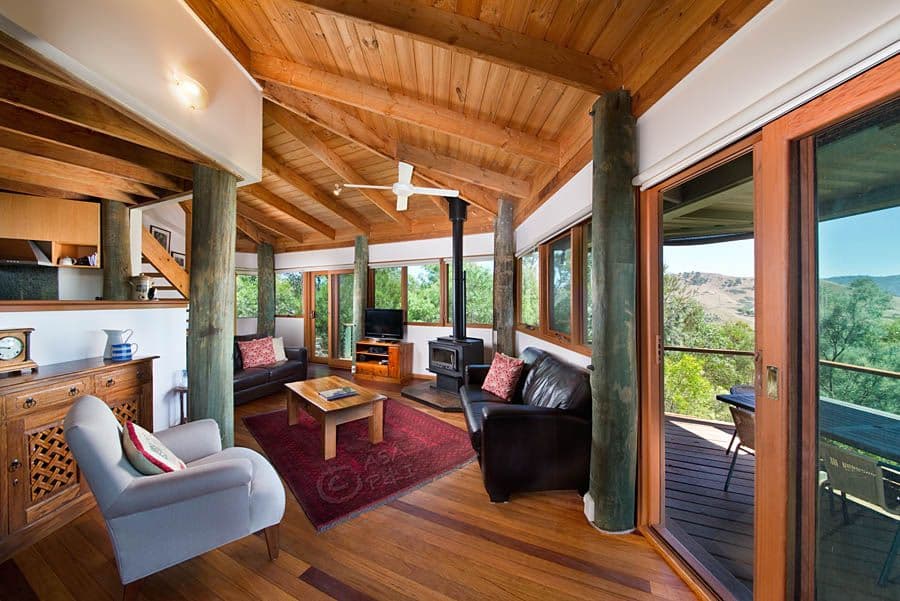 232 Megalong Place, Kanimbla - Thumbnail 2