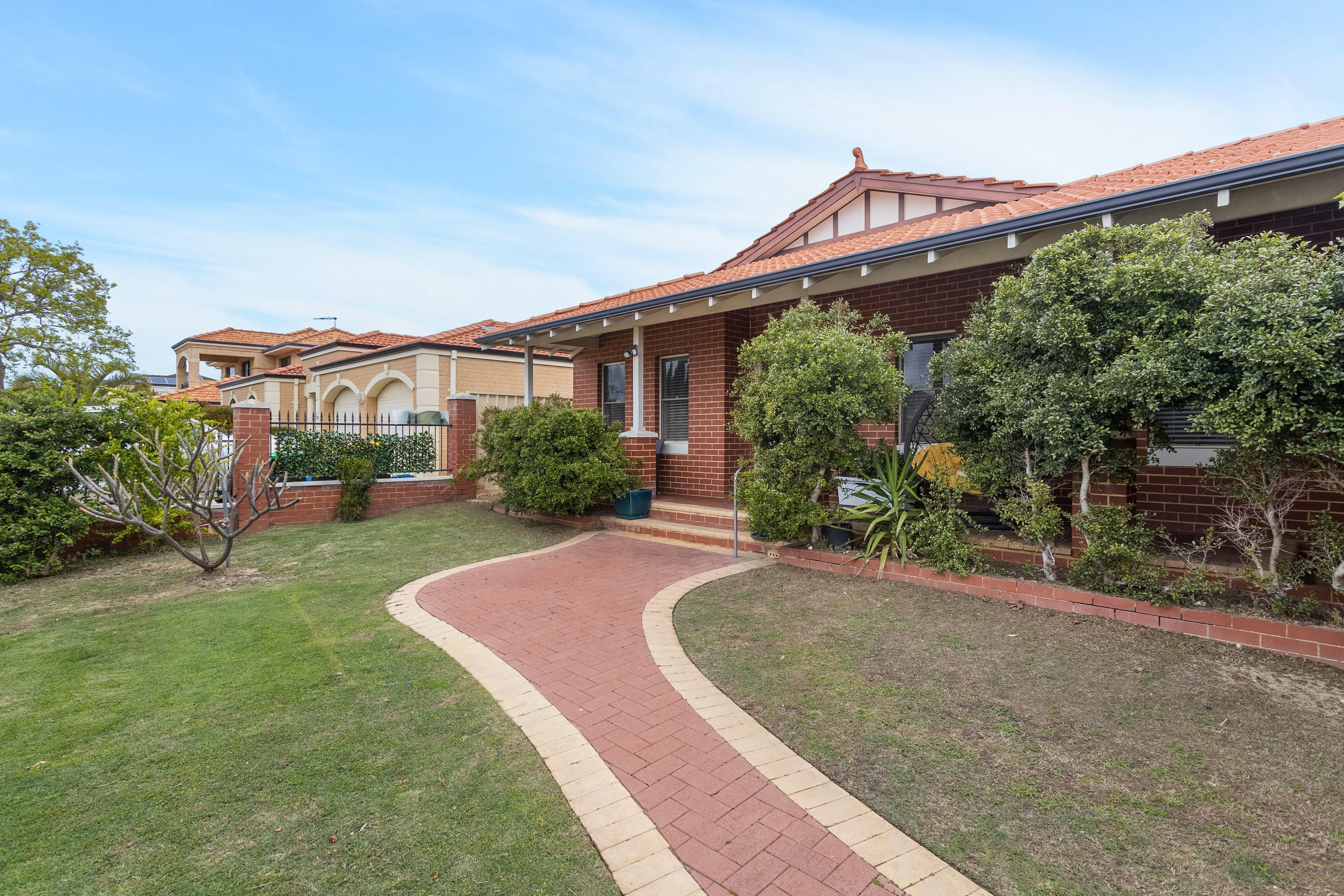 8 Wakeley Way, Duncraig WA 6023, Duncraig - Thumbnail 2