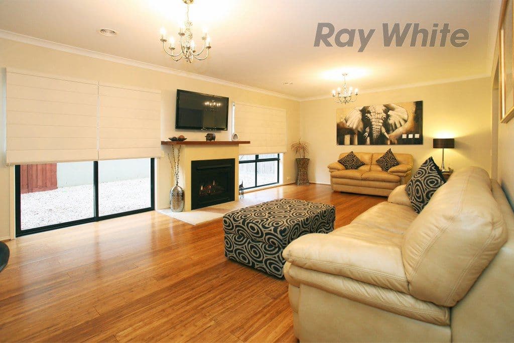 62 Vaucluse Boulevard, SANCTUARY LAKES VIC 3030, Sanctuary Lakes - Thumbnail 5