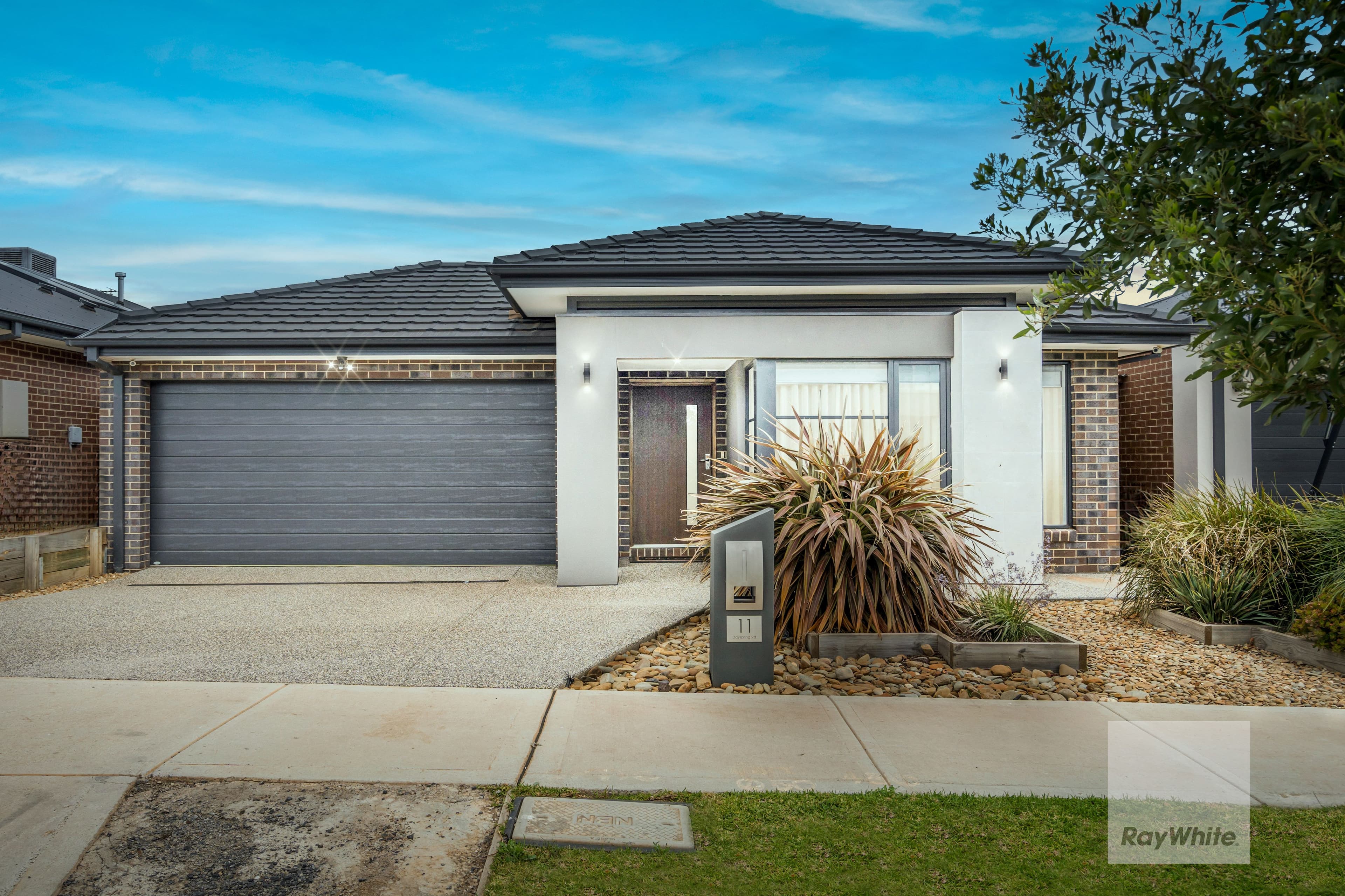 11 Dayspring Road, DEANSIDE VIC 3336, Deanside - Image 1