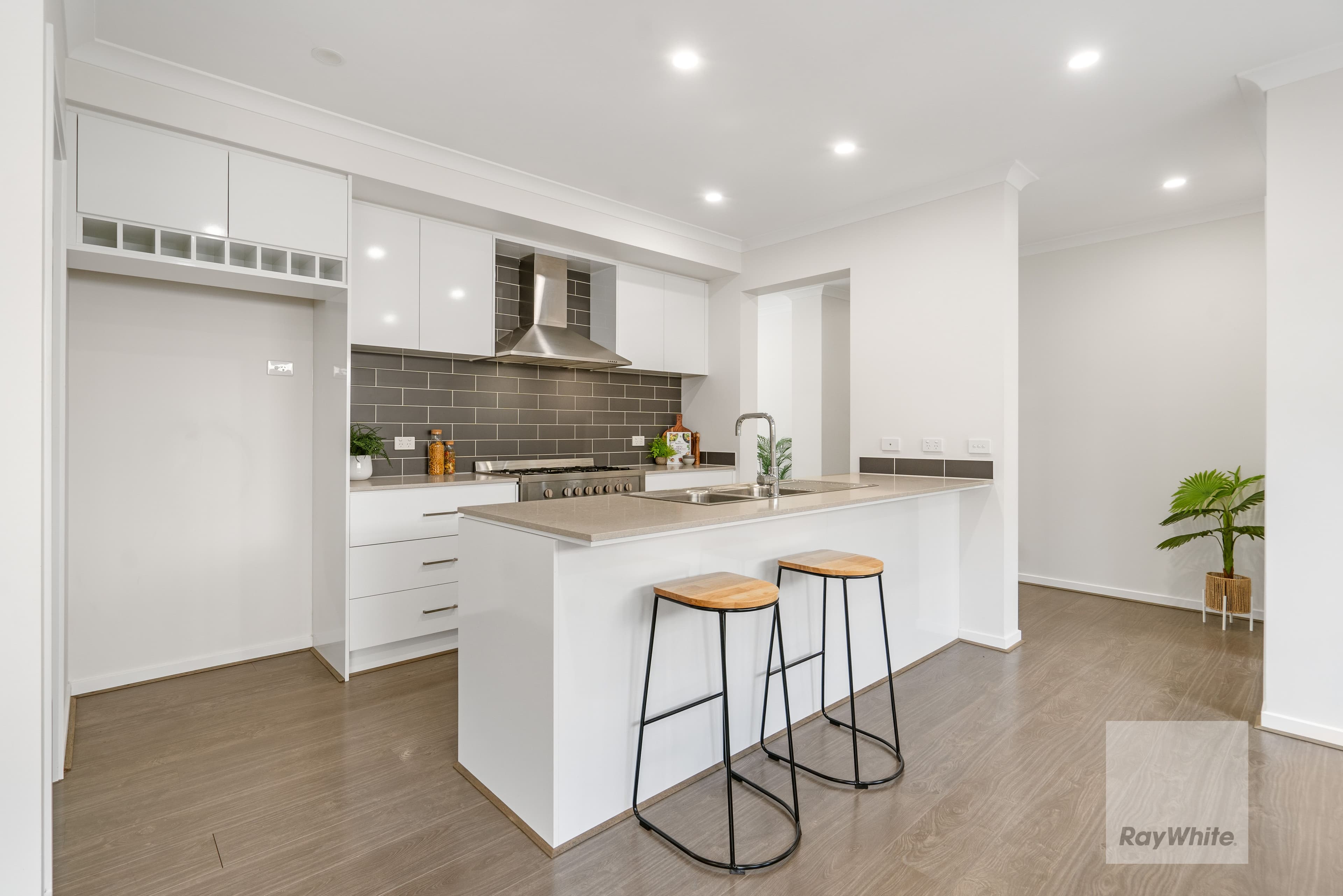 11 Dayspring Road, DEANSIDE VIC 3336, Deanside - Thumbnail 8