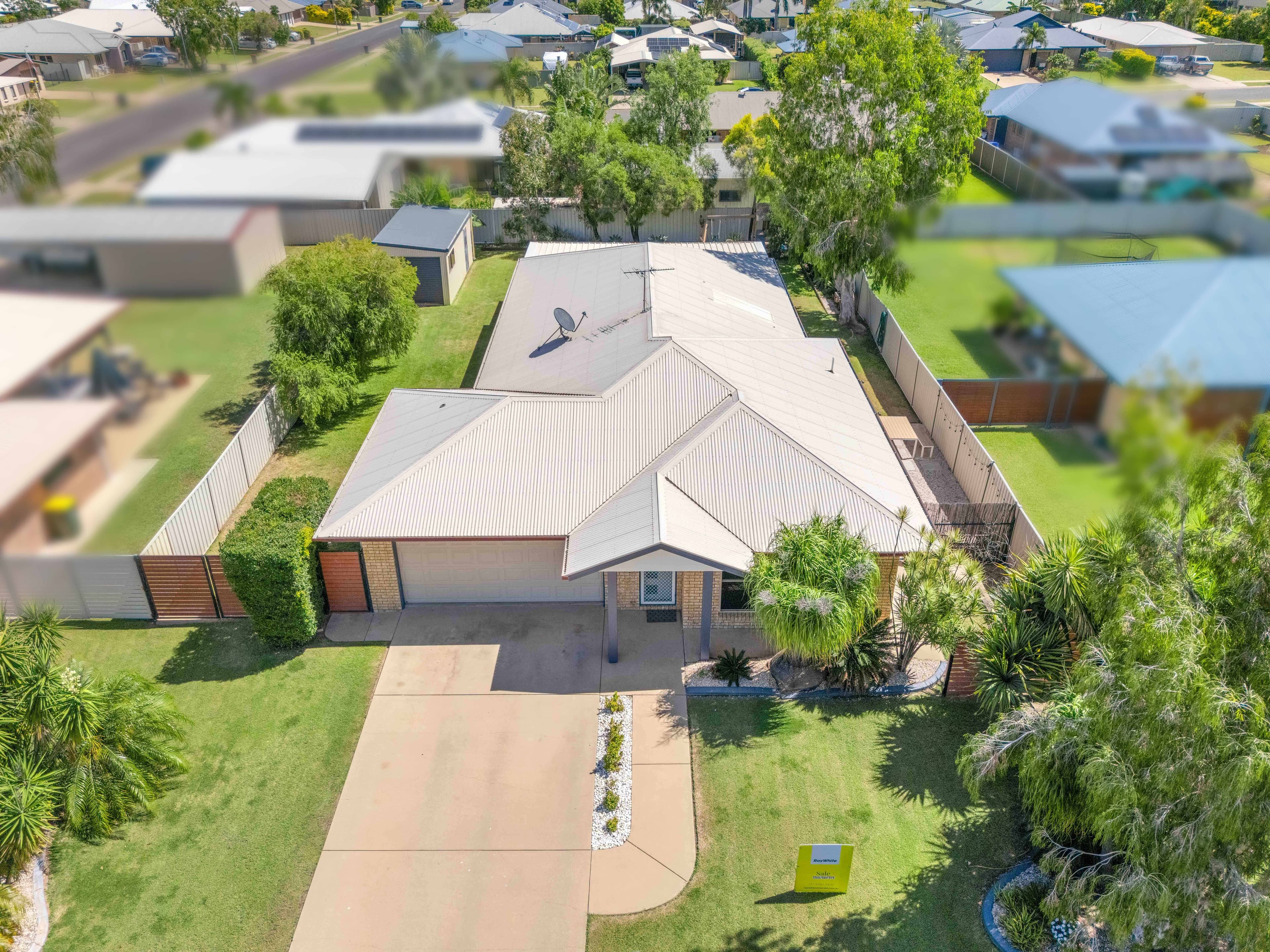 20 Mayfair Drive, Emerald QLD 4720, Emerald - Image 1