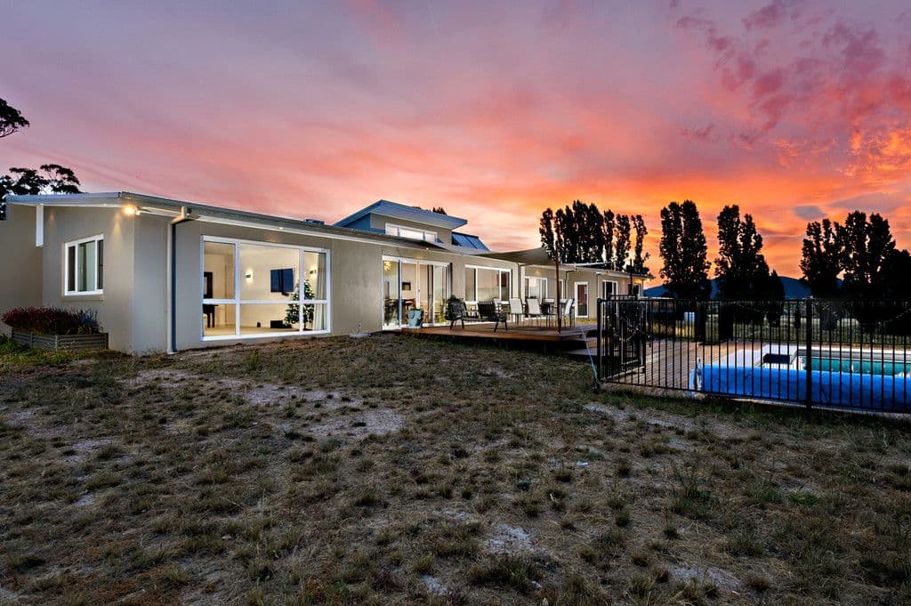 113 Erskine Street, Armidale NSW 2350, Armidale - Image 1